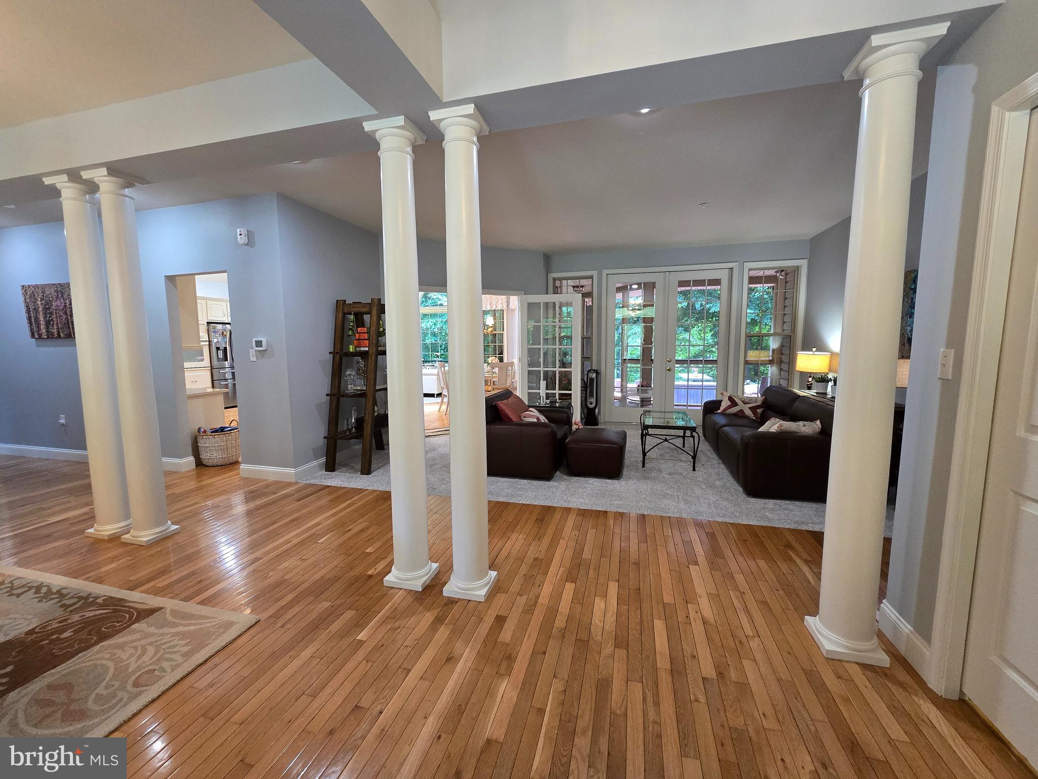 JAMESTOWNE ESTATES - Residential