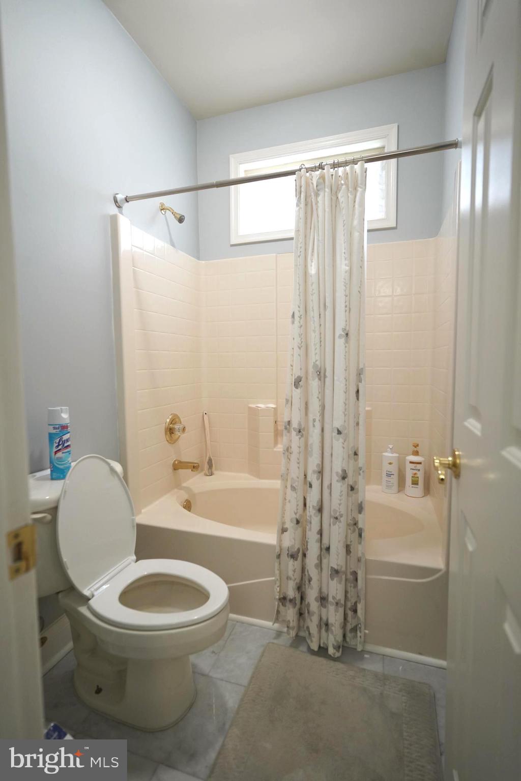 JAMESTOWNE ESTATES - Residential