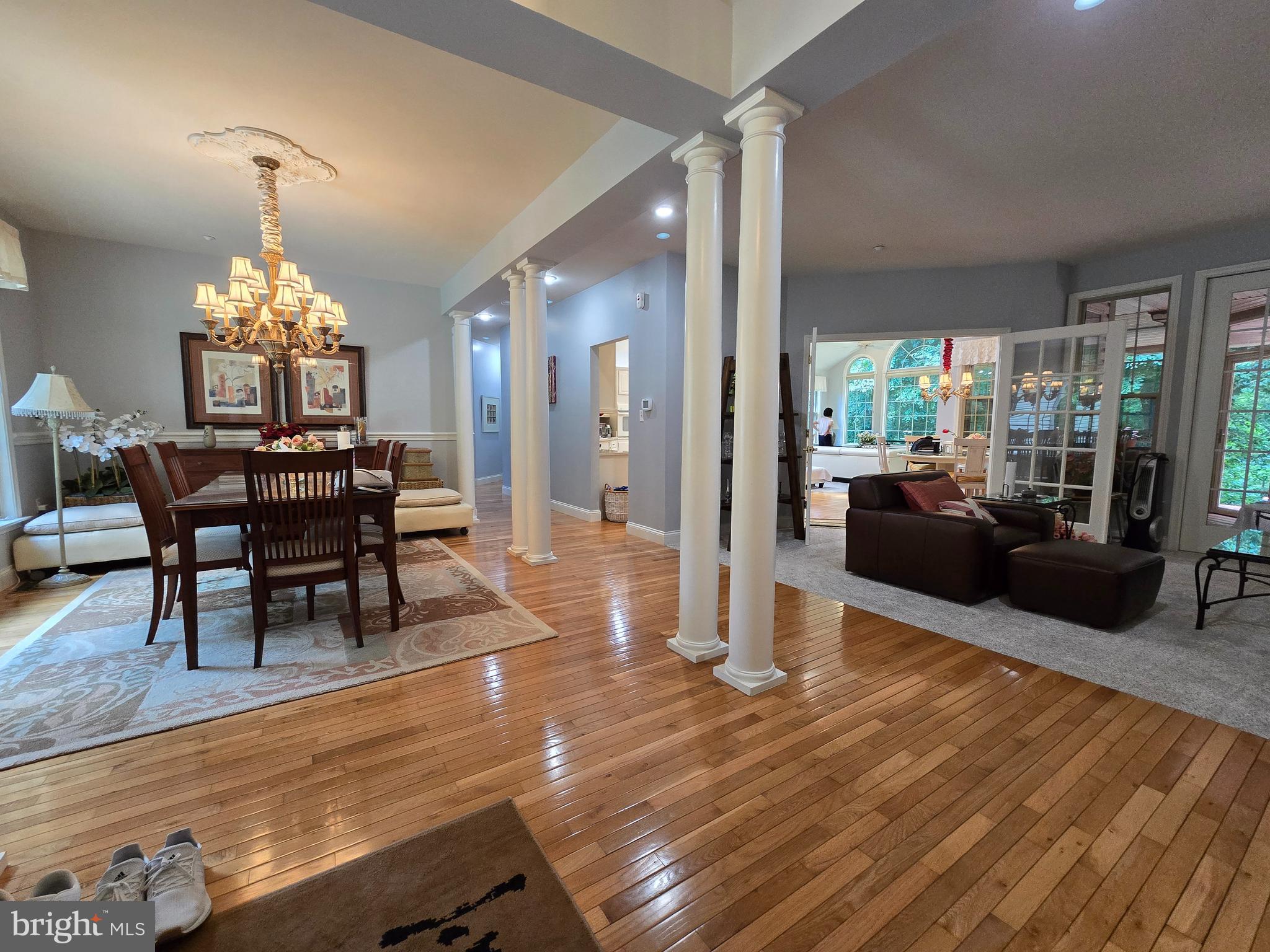 JAMESTOWNE ESTATES - Residential