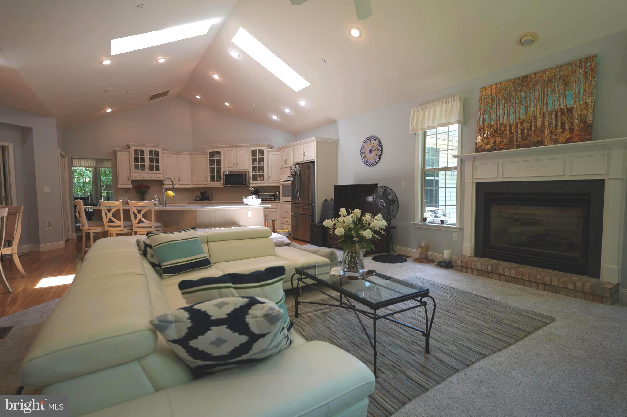 JAMESTOWNE ESTATES - Residential