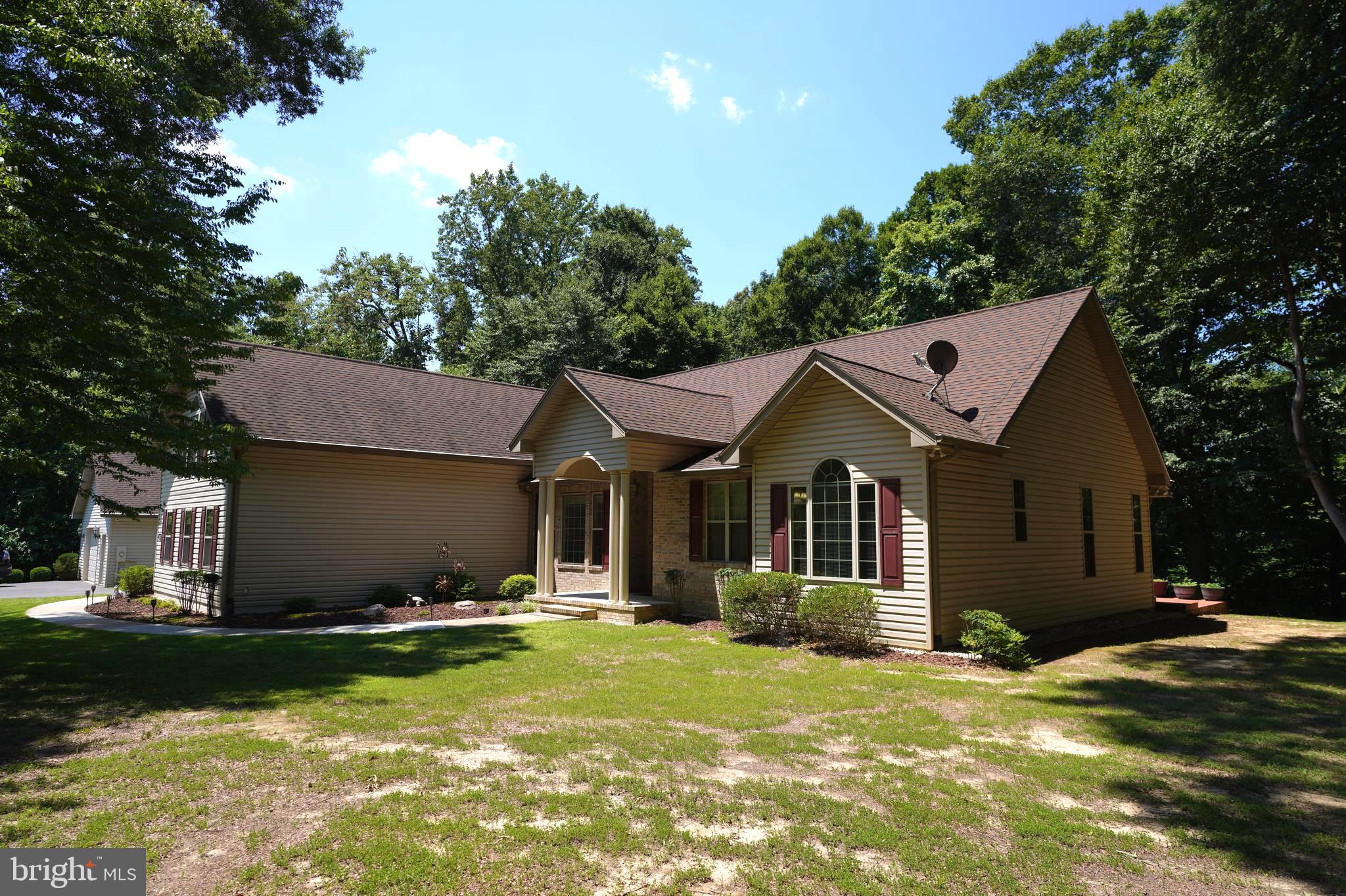 JAMESTOWNE ESTATES - Residential