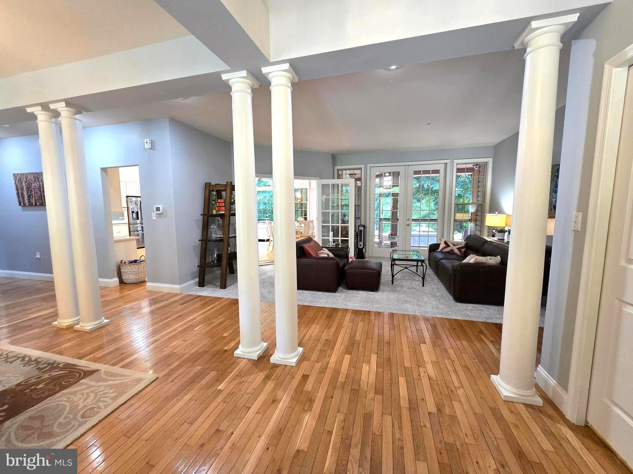 JAMESTOWNE ESTATES - Residential