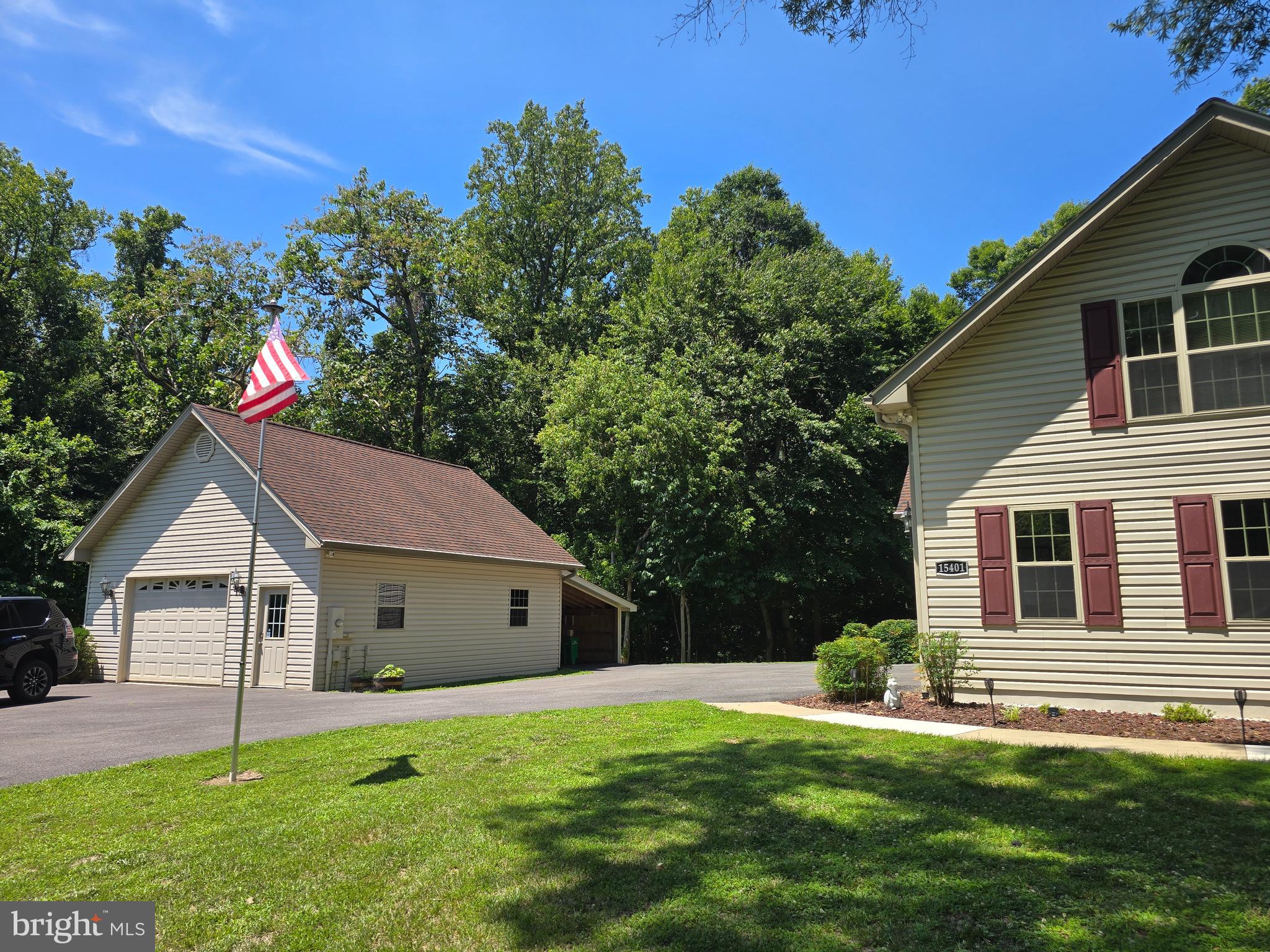 JAMESTOWNE ESTATES - Residential