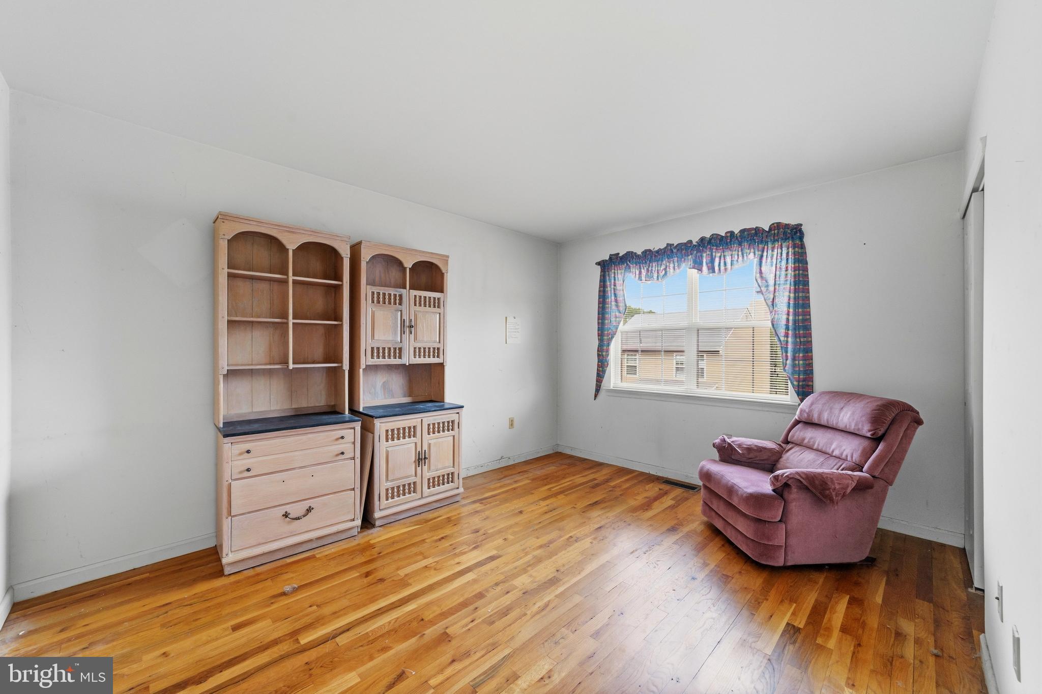 NEWPORT VILLAGE - Residential