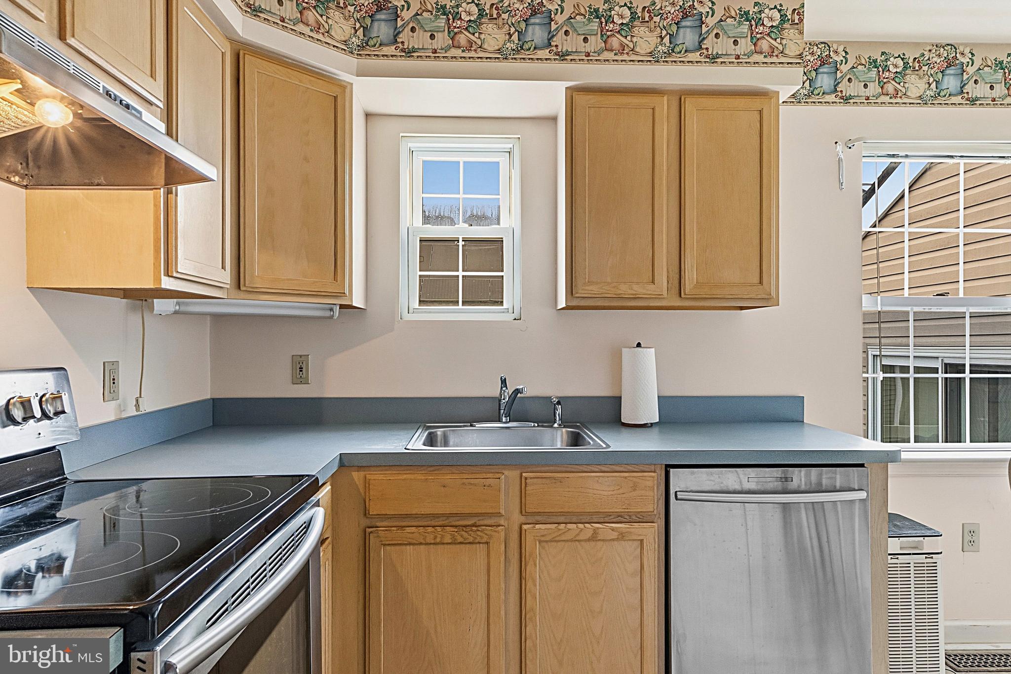 NEWPORT VILLAGE - Residential
