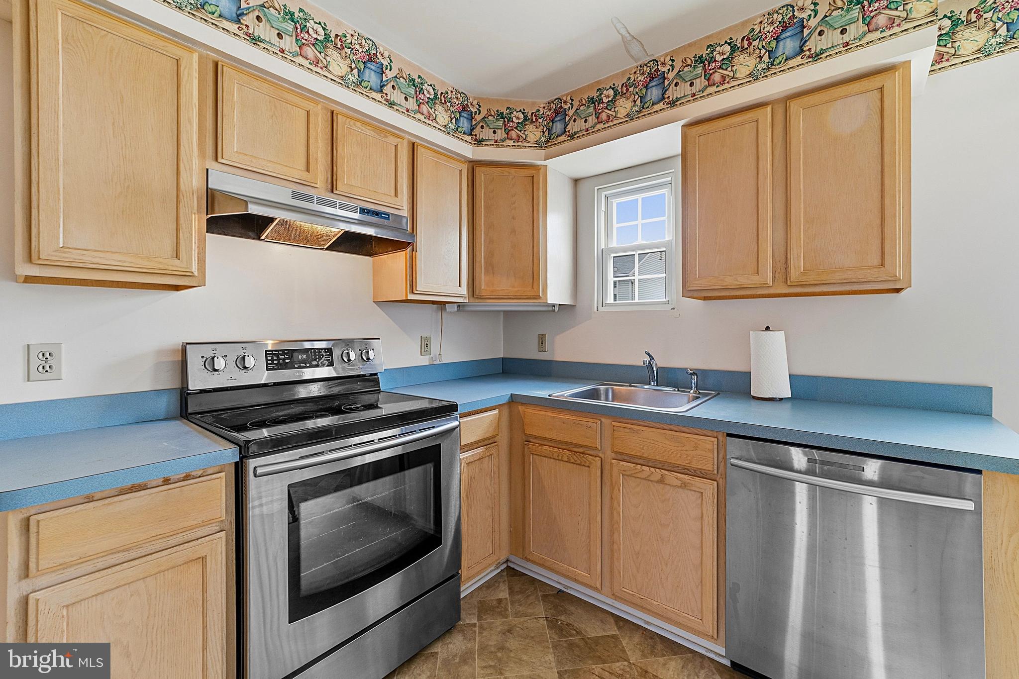 NEWPORT VILLAGE - Residential