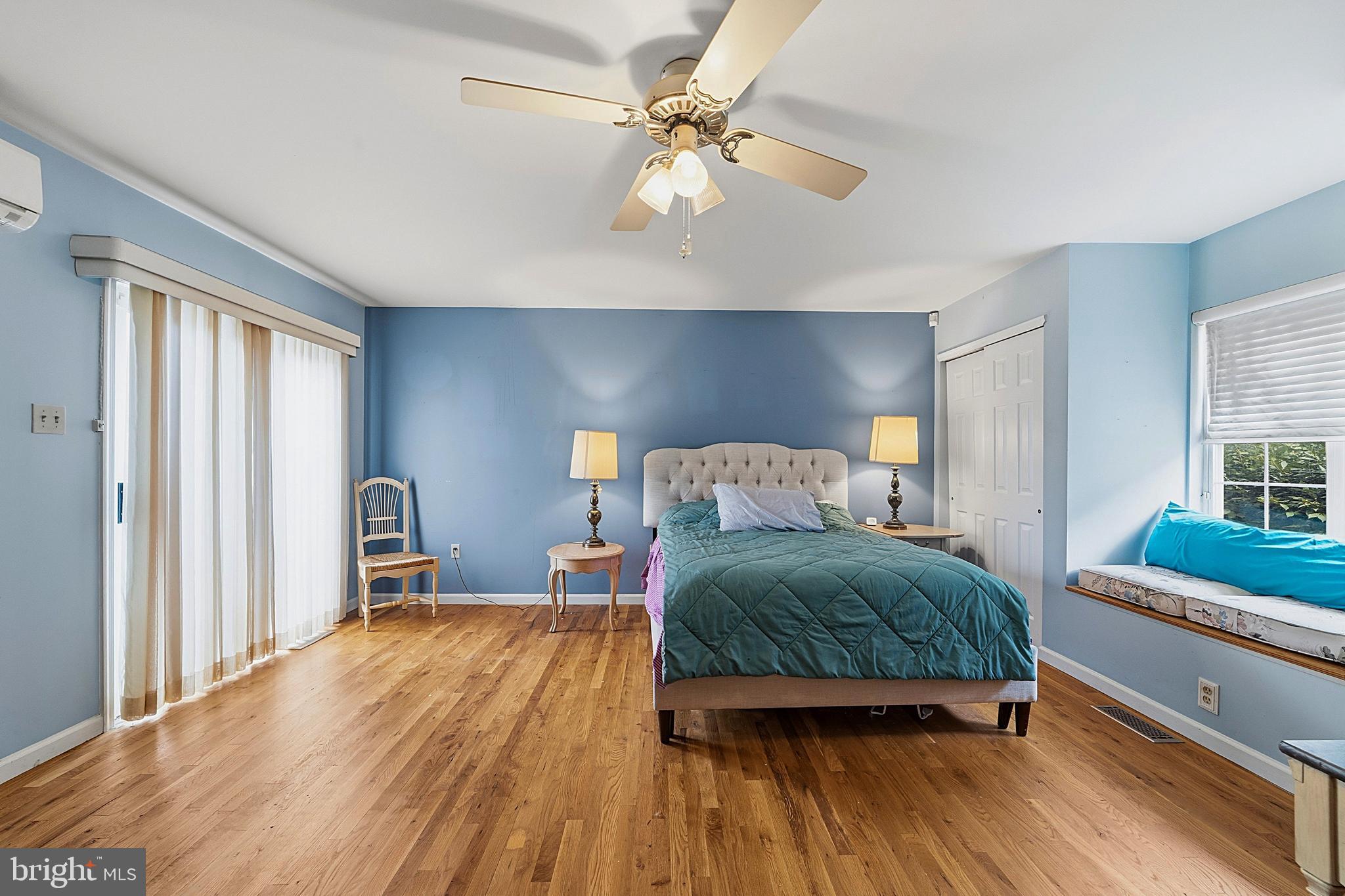 NEWPORT VILLAGE - Residential
