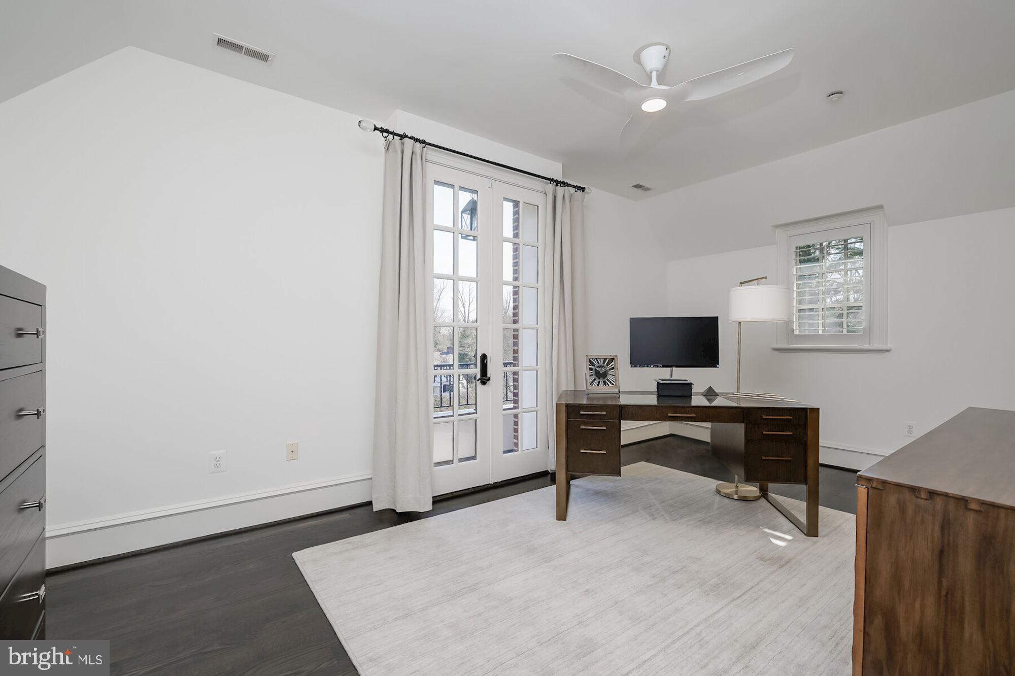 BANNOCKBURN - Residential