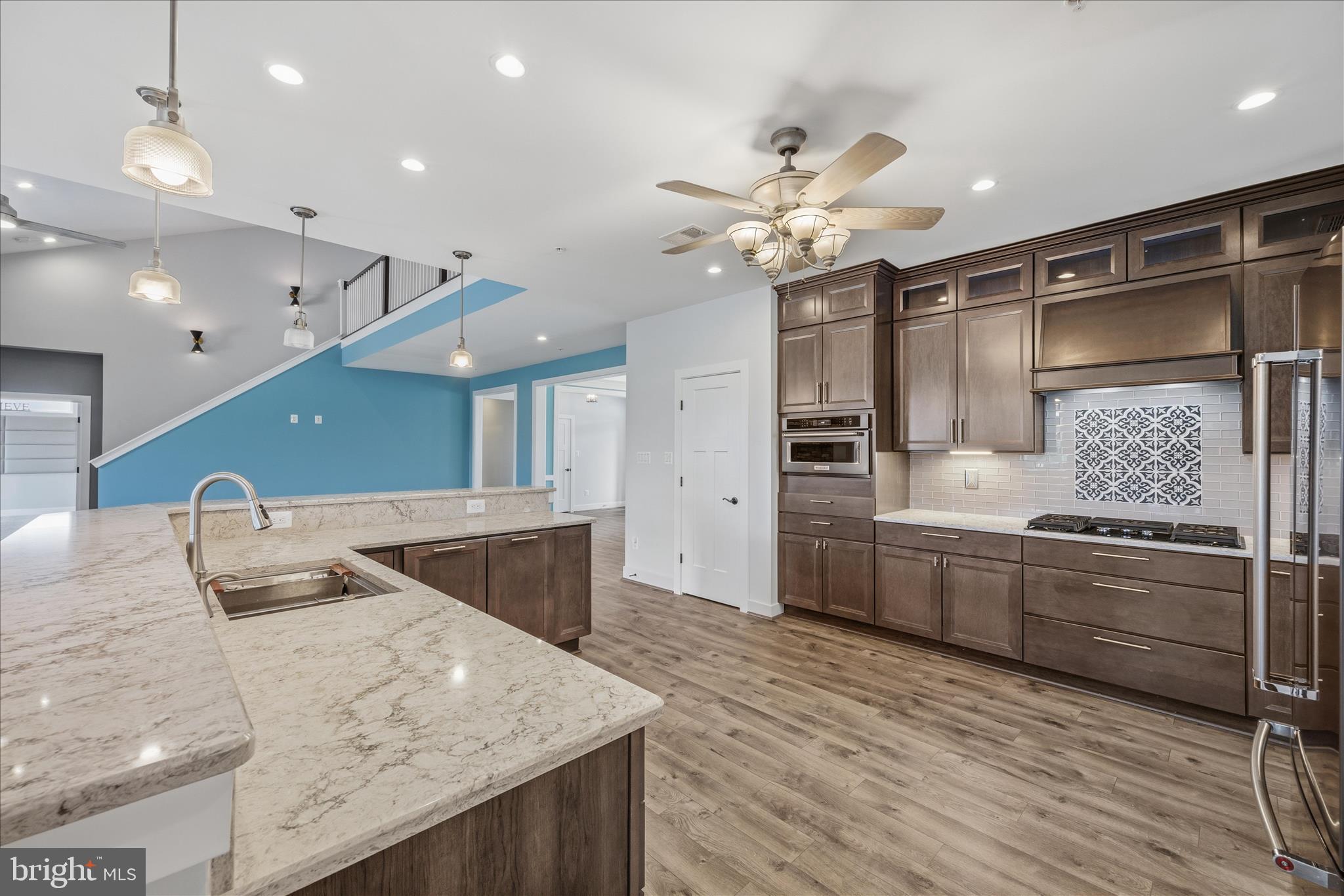 SOUTHERN HILLS - Residential