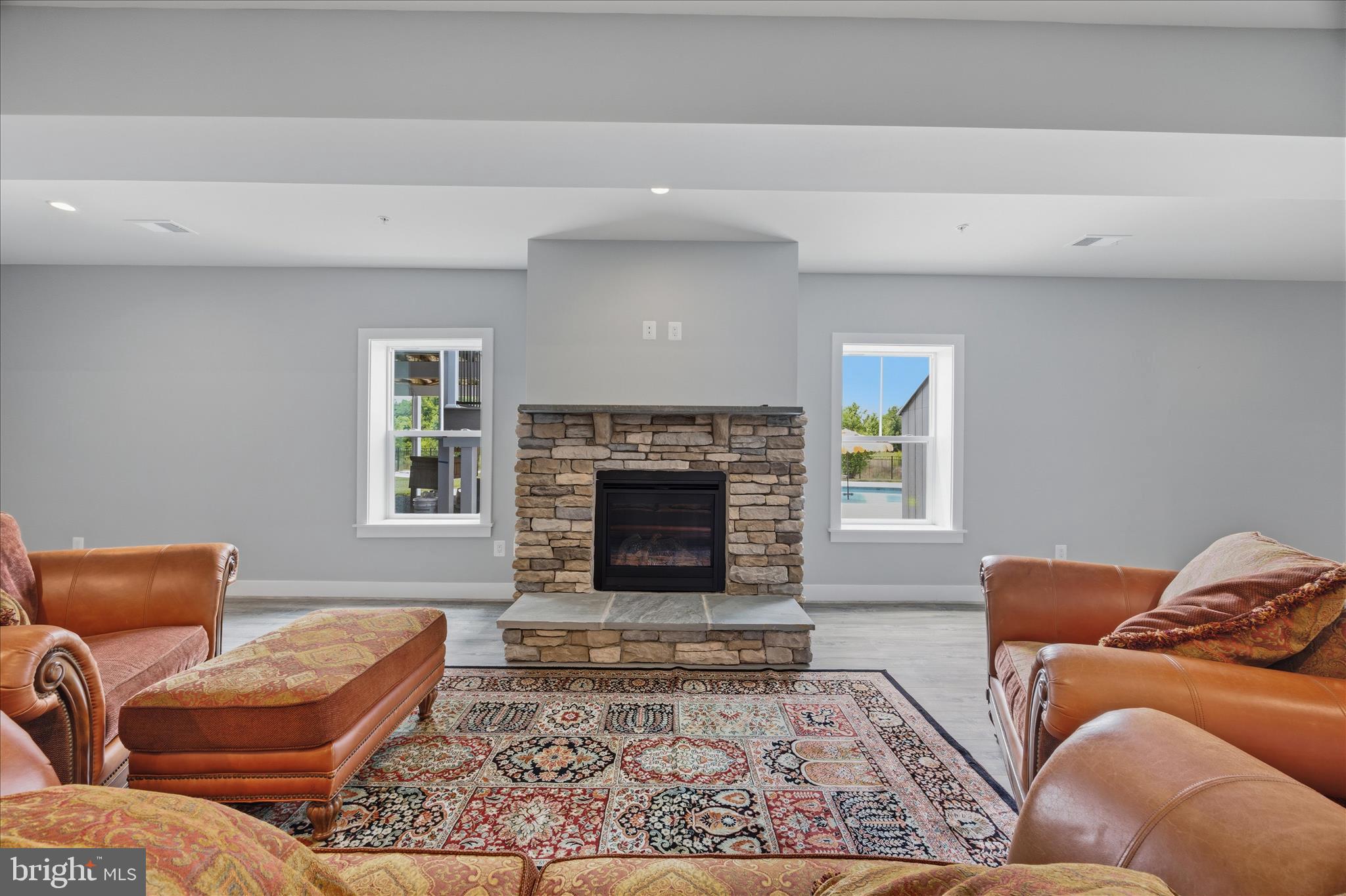 SOUTHERN HILLS - Residential