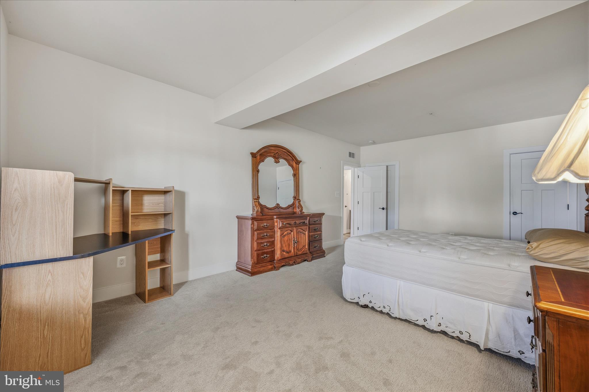 SOUTHERN HILLS - Residential