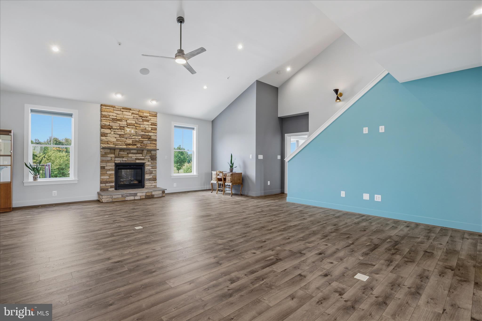 SOUTHERN HILLS - Residential