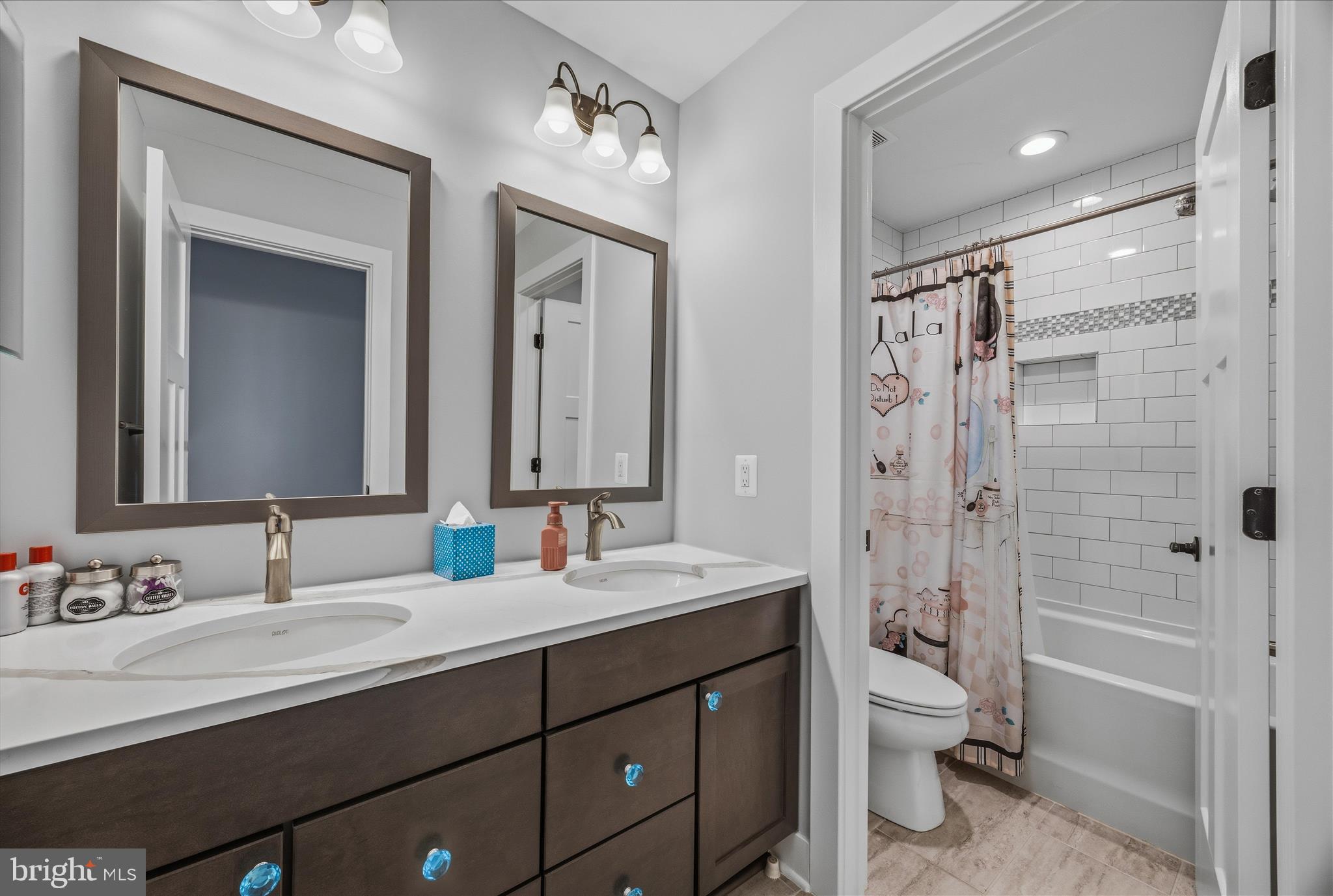 SOUTHERN HILLS - Residential