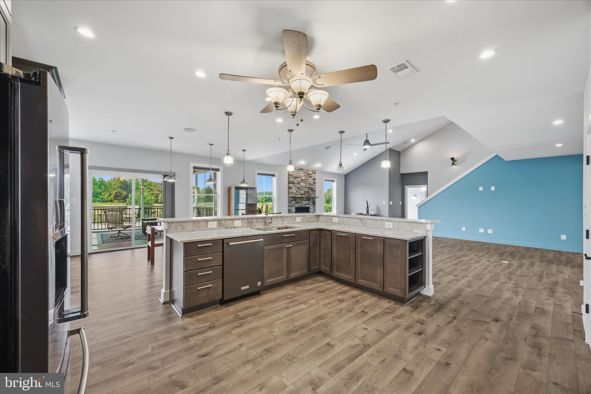 SOUTHERN HILLS - Residential