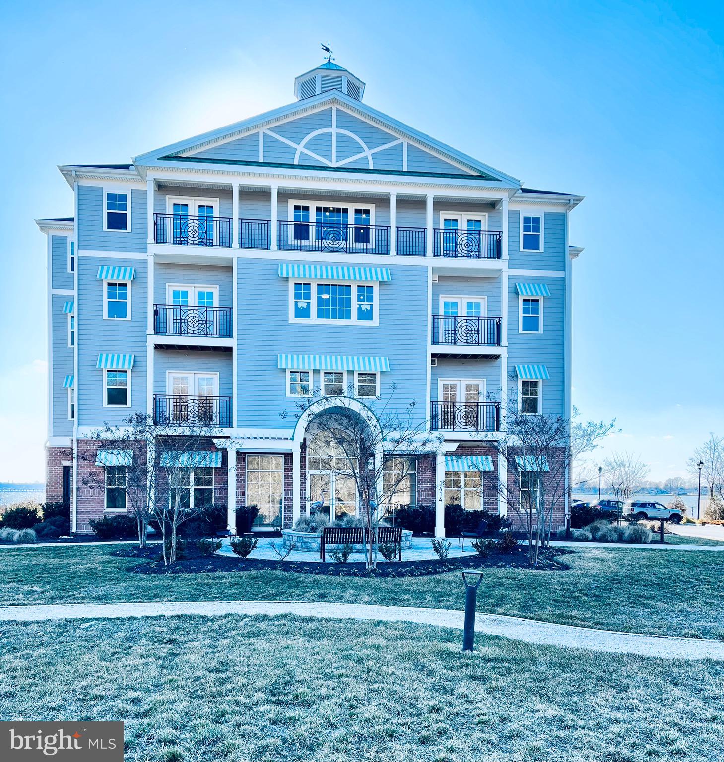 MIDDLE RIVER - Residential