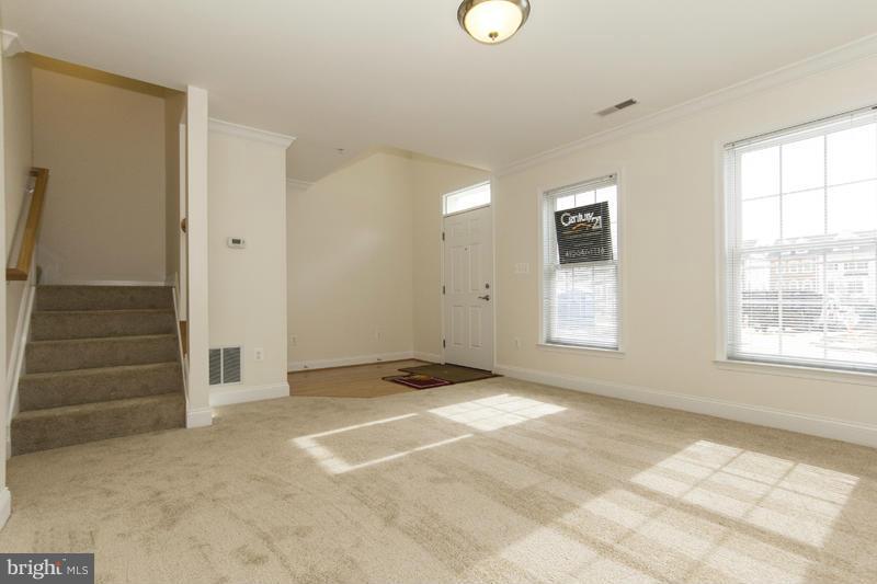 CAMDEN CROSSING - Residential Lease