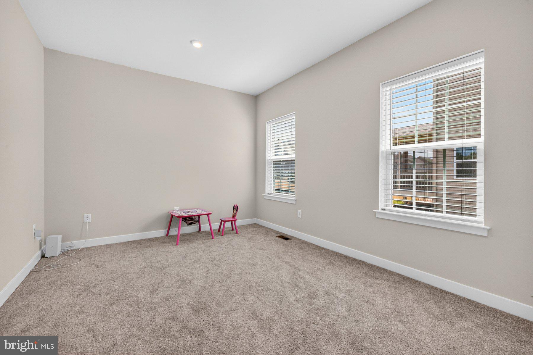 BRENTWOOD - Residential
