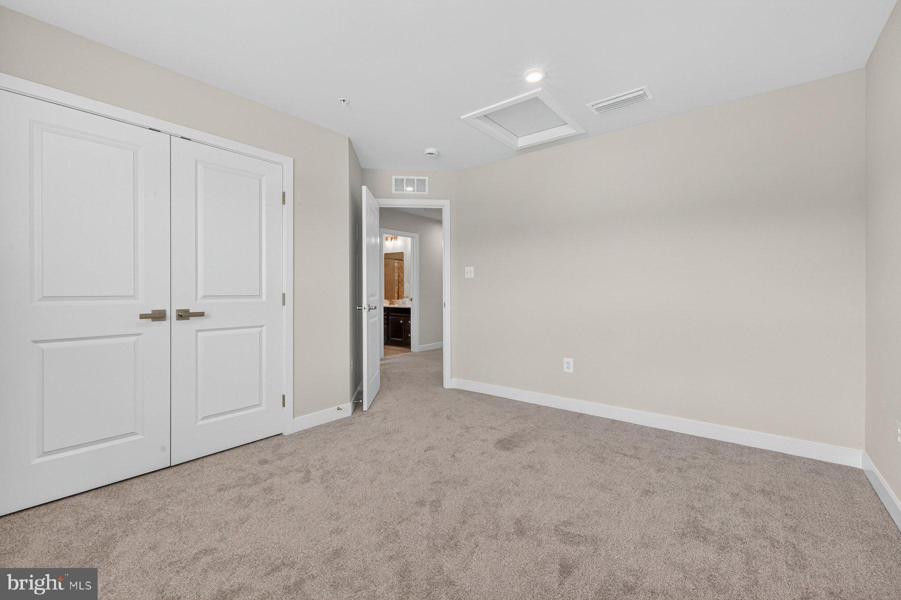 BRENTWOOD - Residential