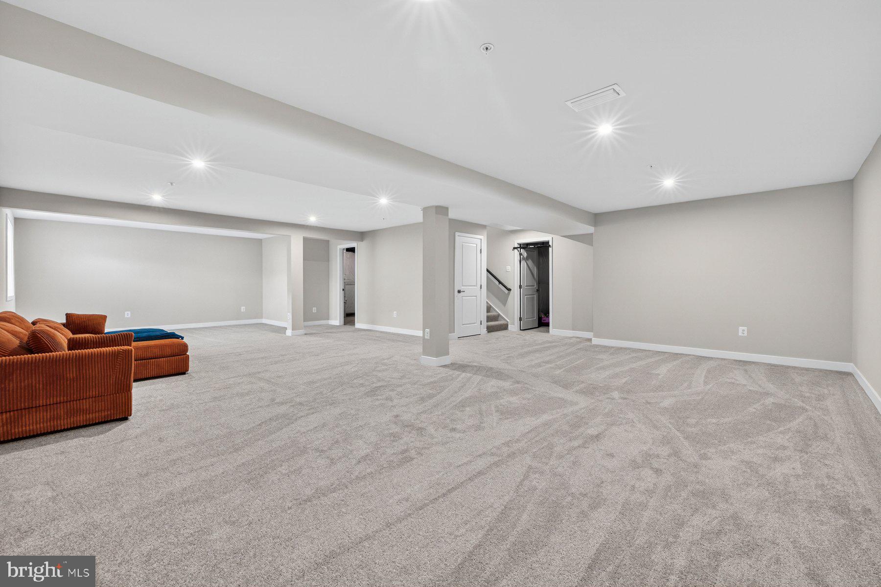 BRENTWOOD - Residential