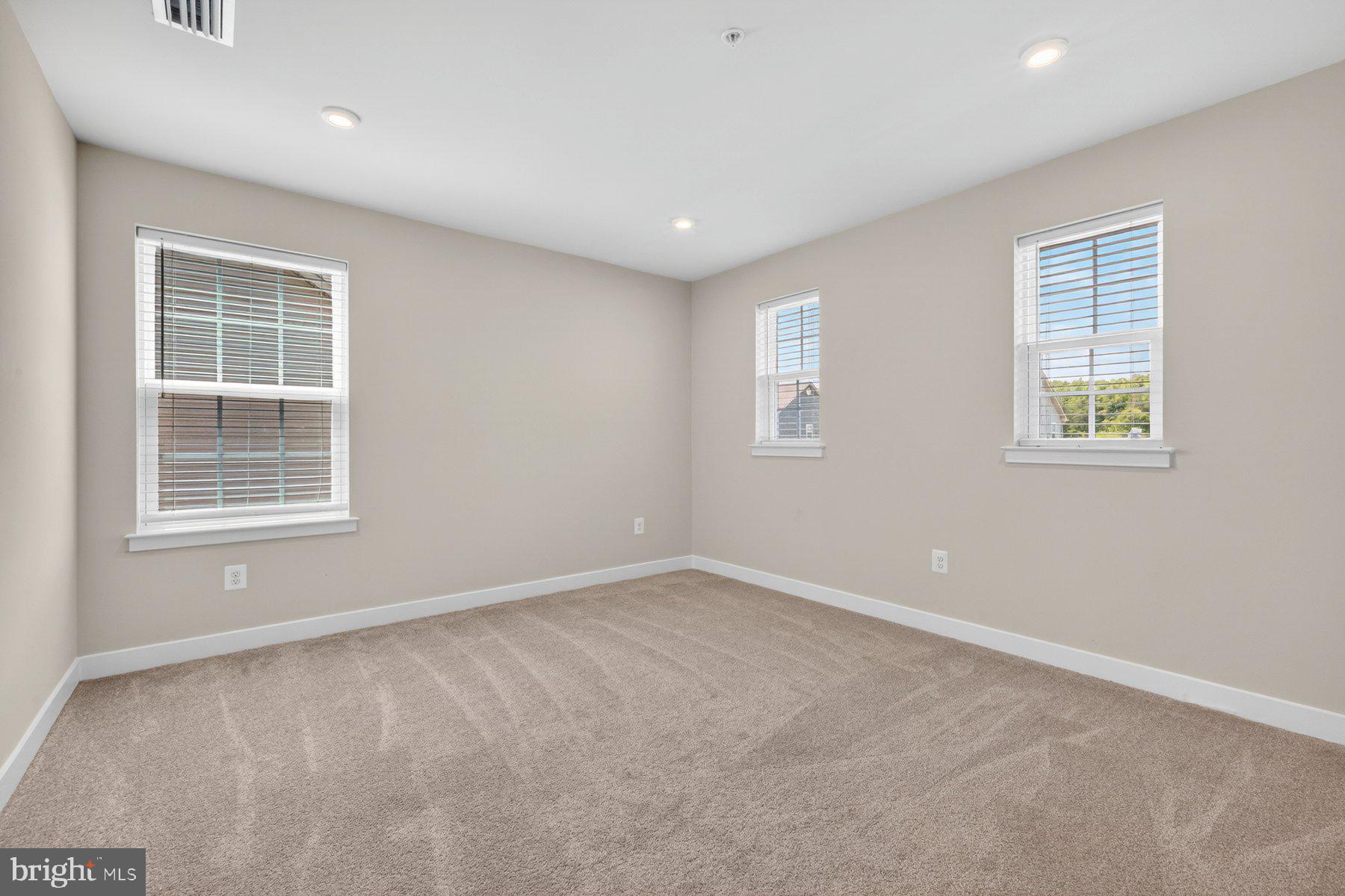 BRENTWOOD - Residential
