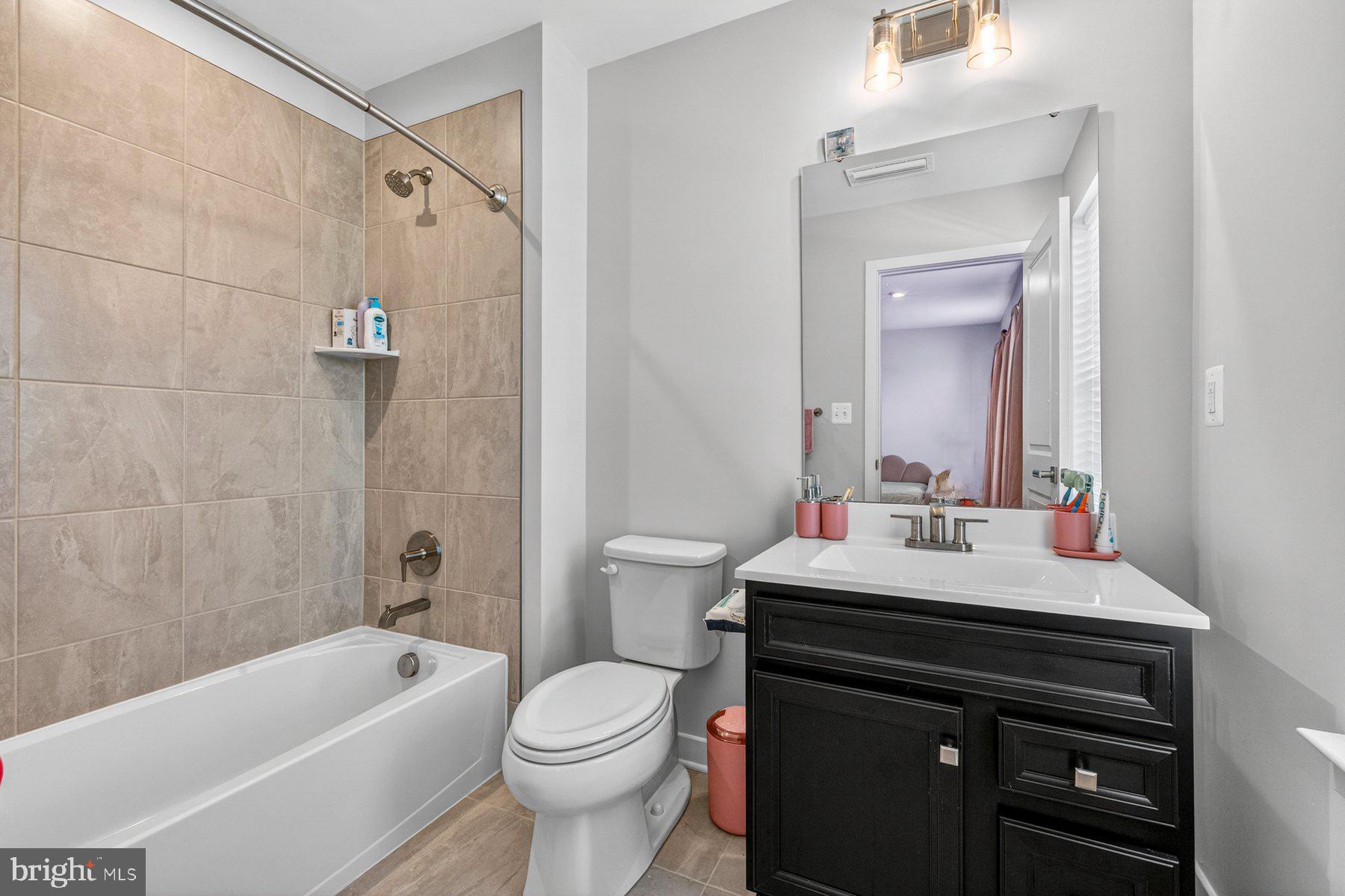 BRENTWOOD - Residential