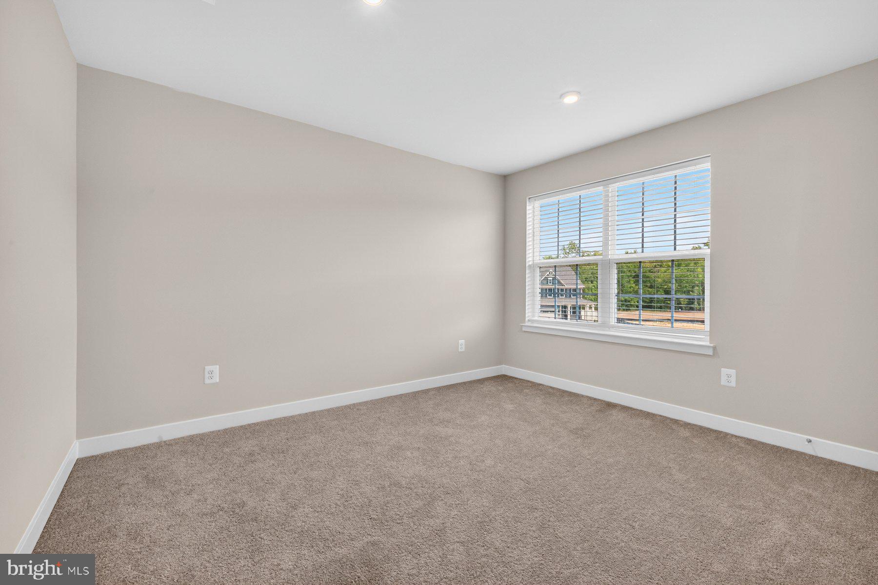 BRENTWOOD - Residential