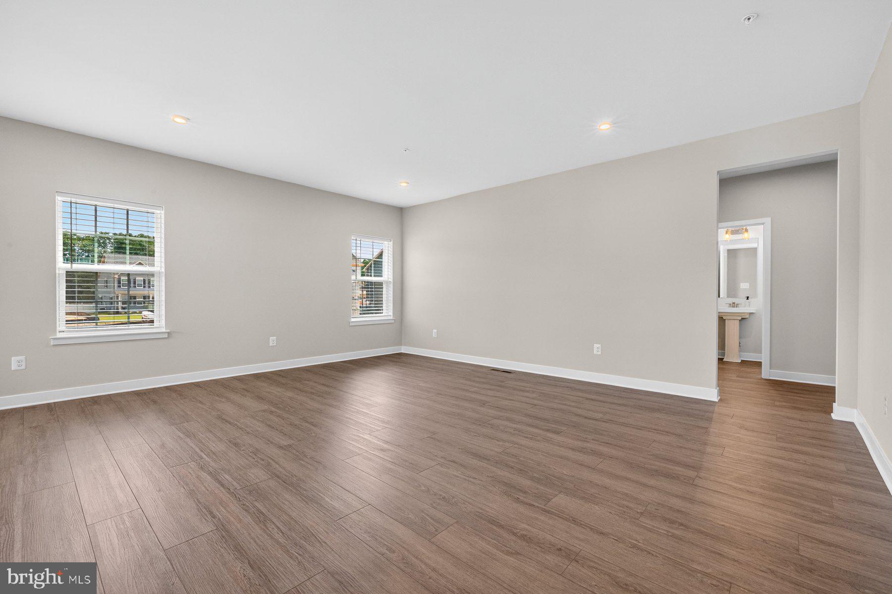 BRENTWOOD - Residential