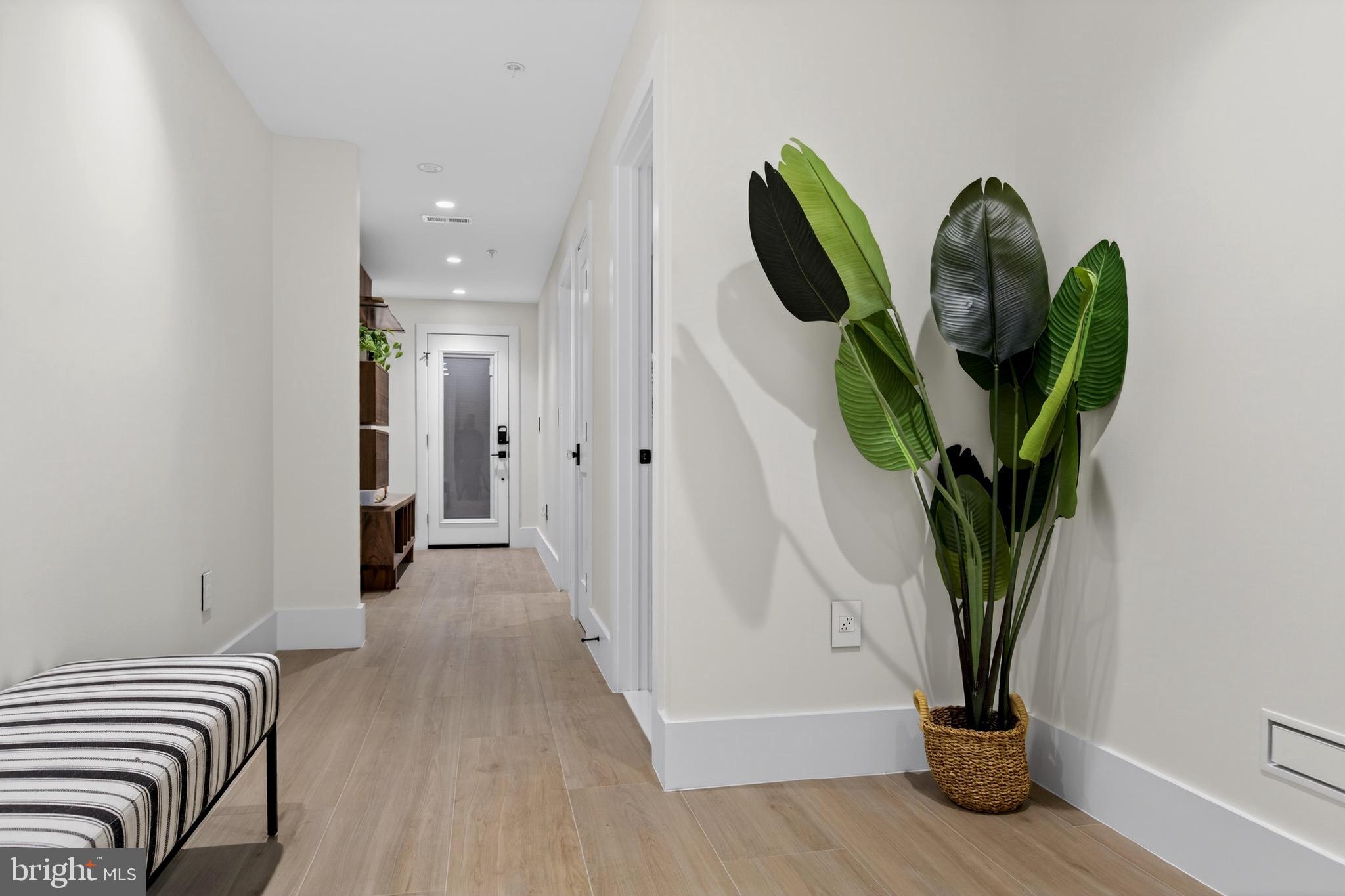 CAPITOL HILL - Residential