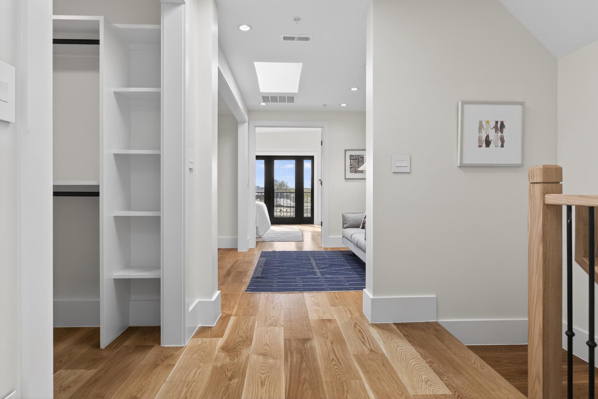 CAPITOL HILL - Residential