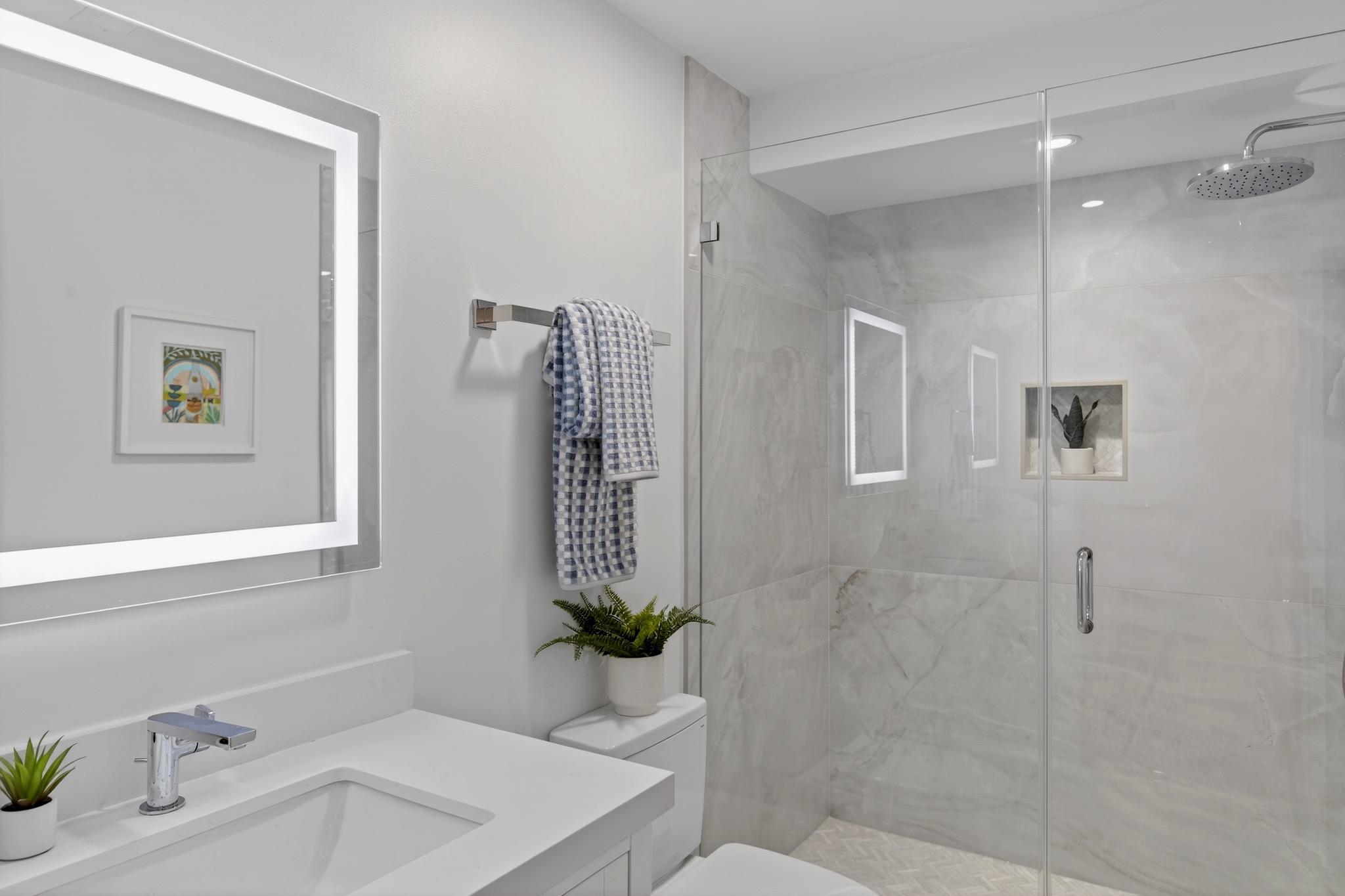 CAPITOL HILL - Residential