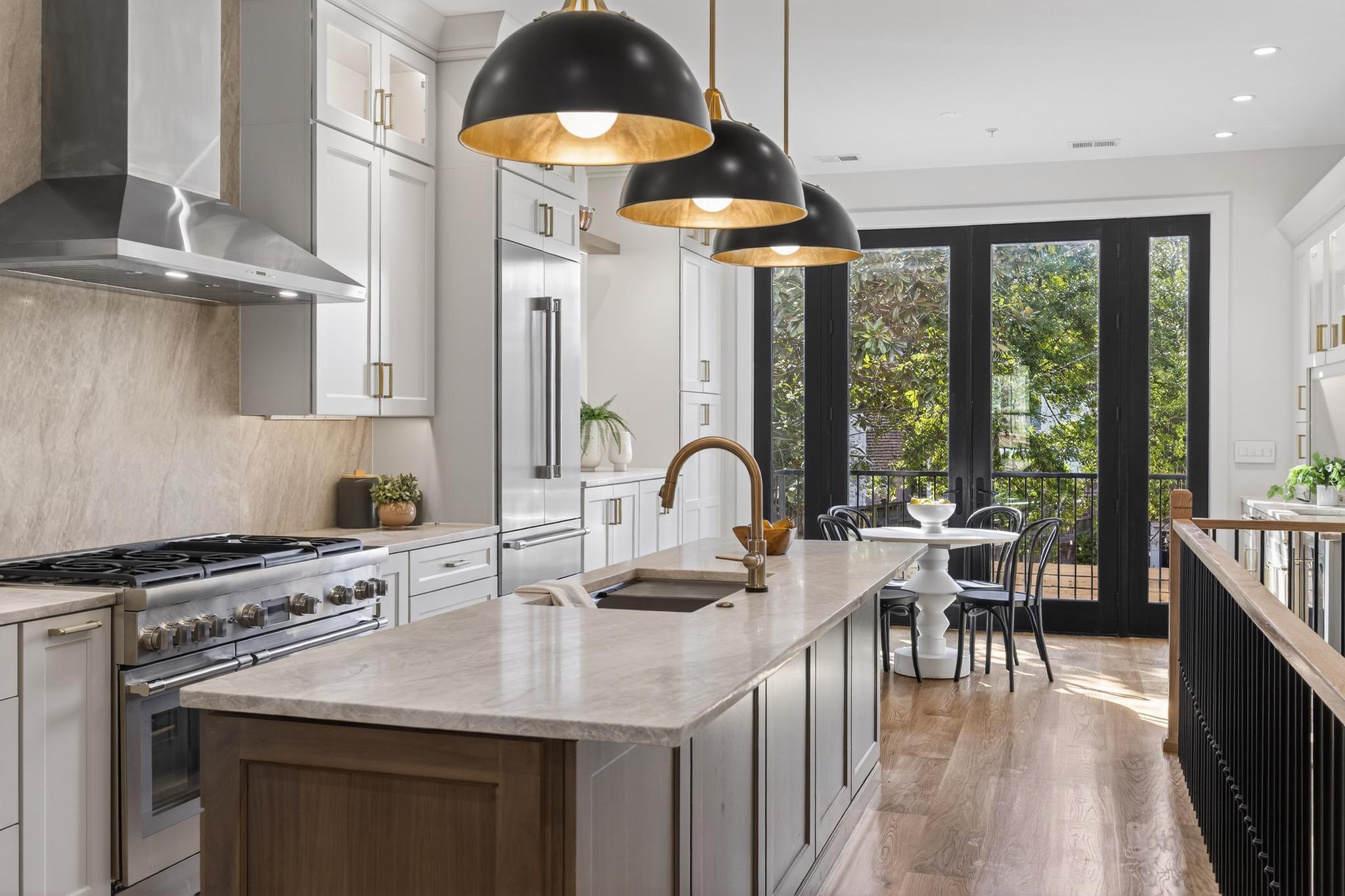 CAPITOL HILL - Residential