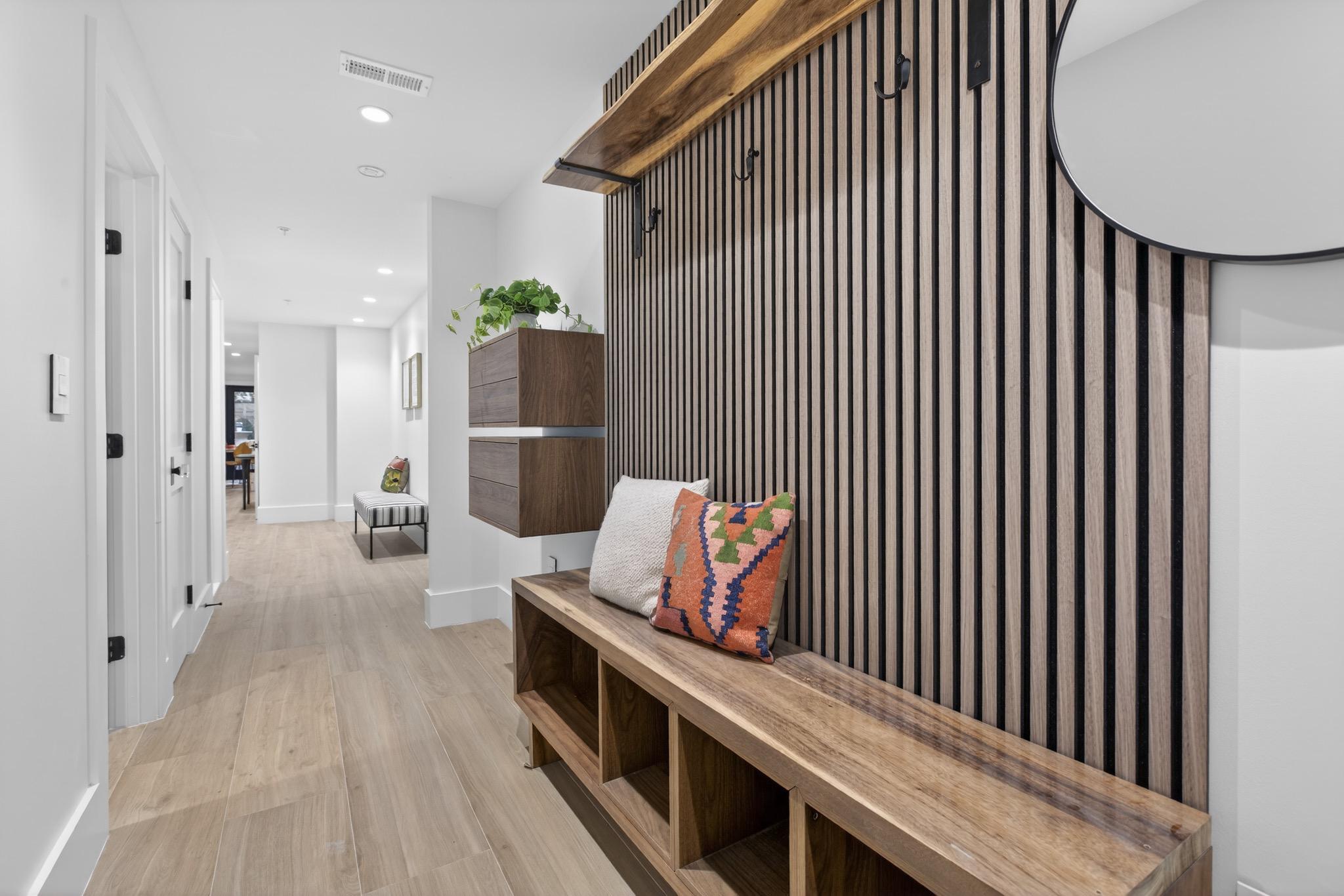 CAPITOL HILL - Residential