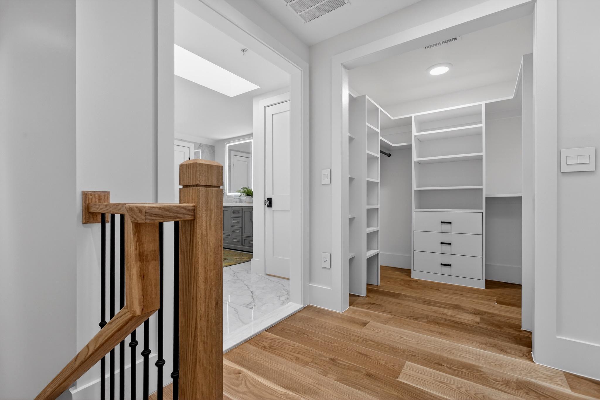 CAPITOL HILL - Residential