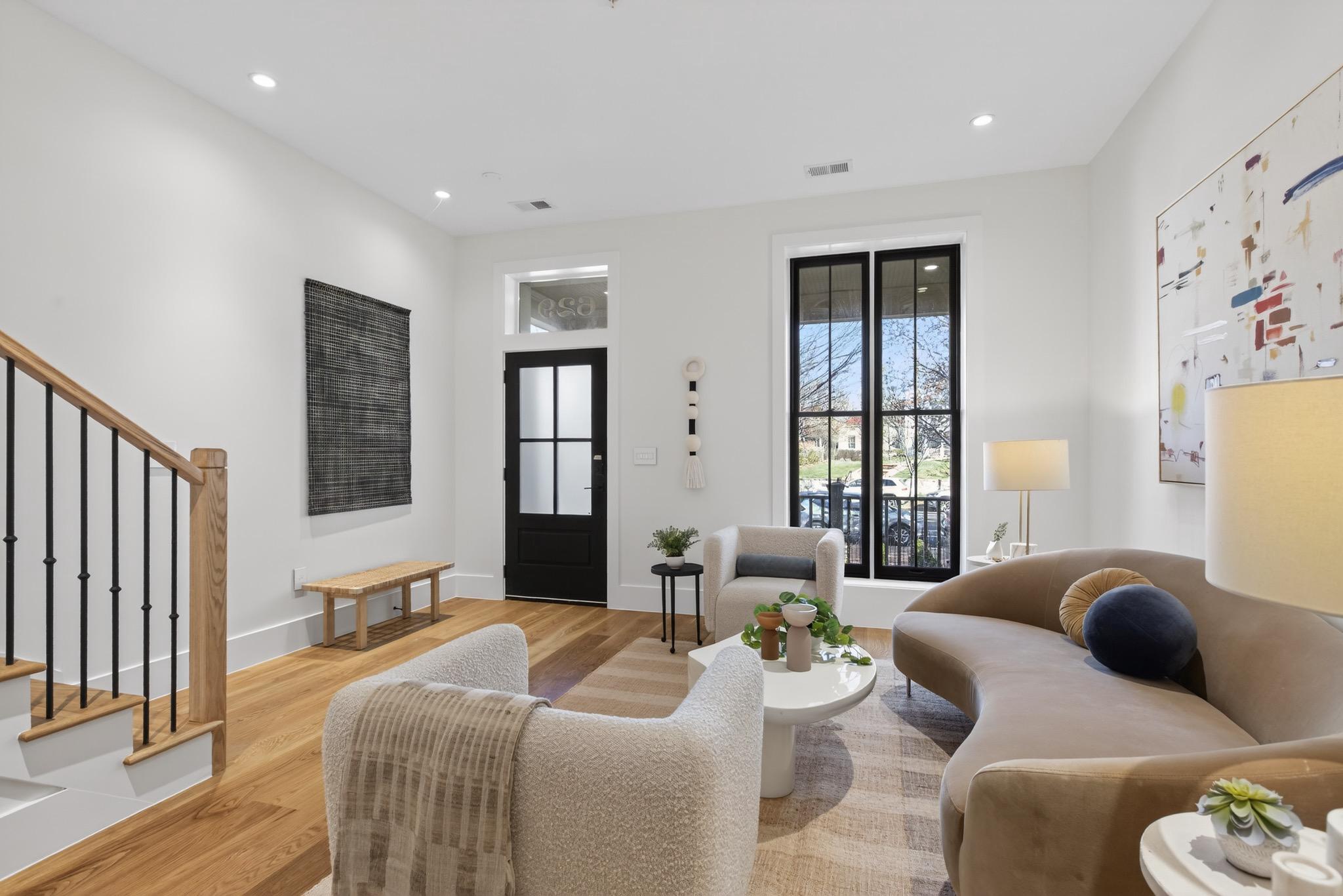 CAPITOL HILL - Residential