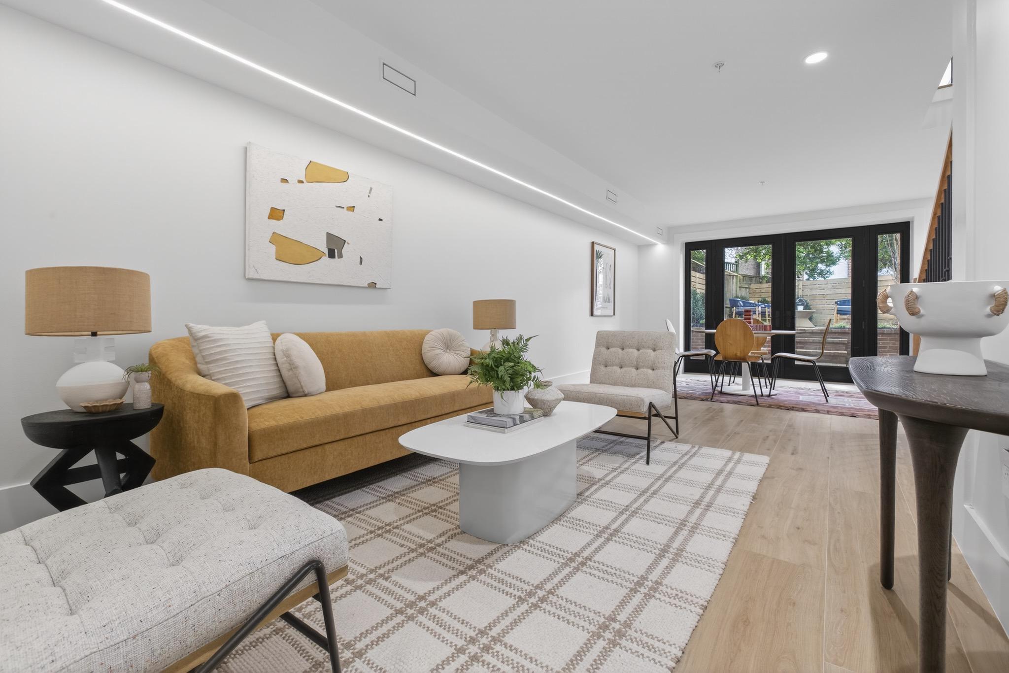CAPITOL HILL - Residential