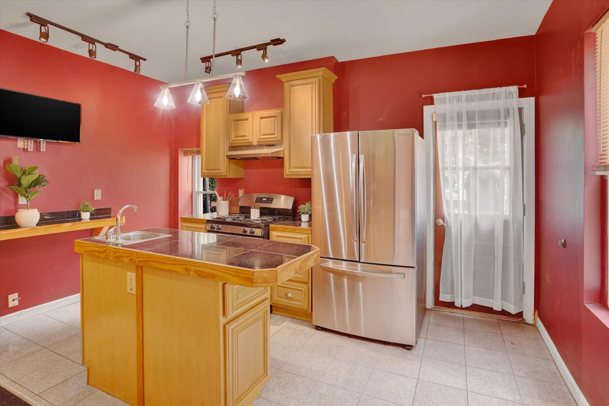 GERMANTOWN (WEST) - Residential