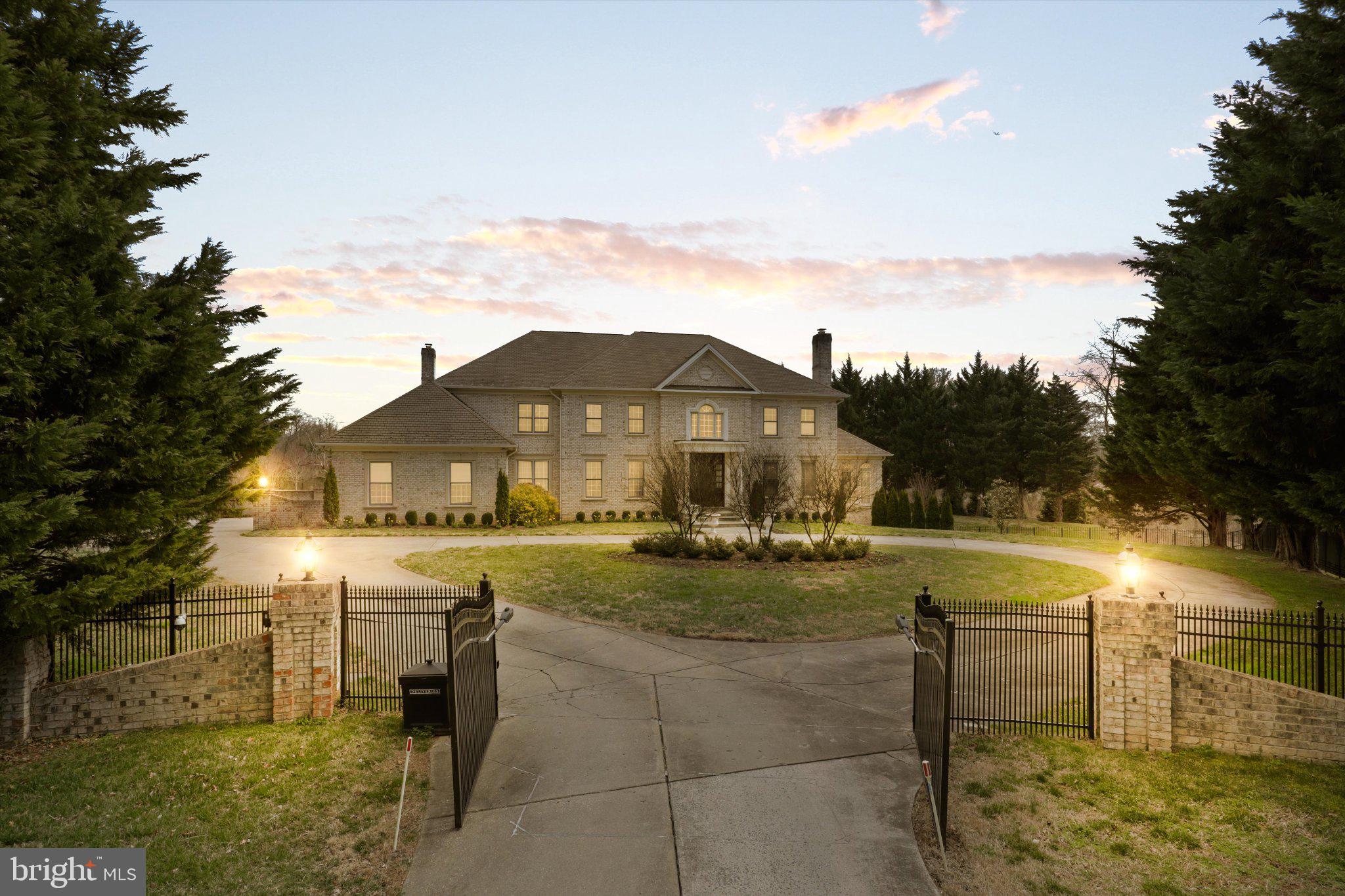 SADDLE RIDGE - Residential