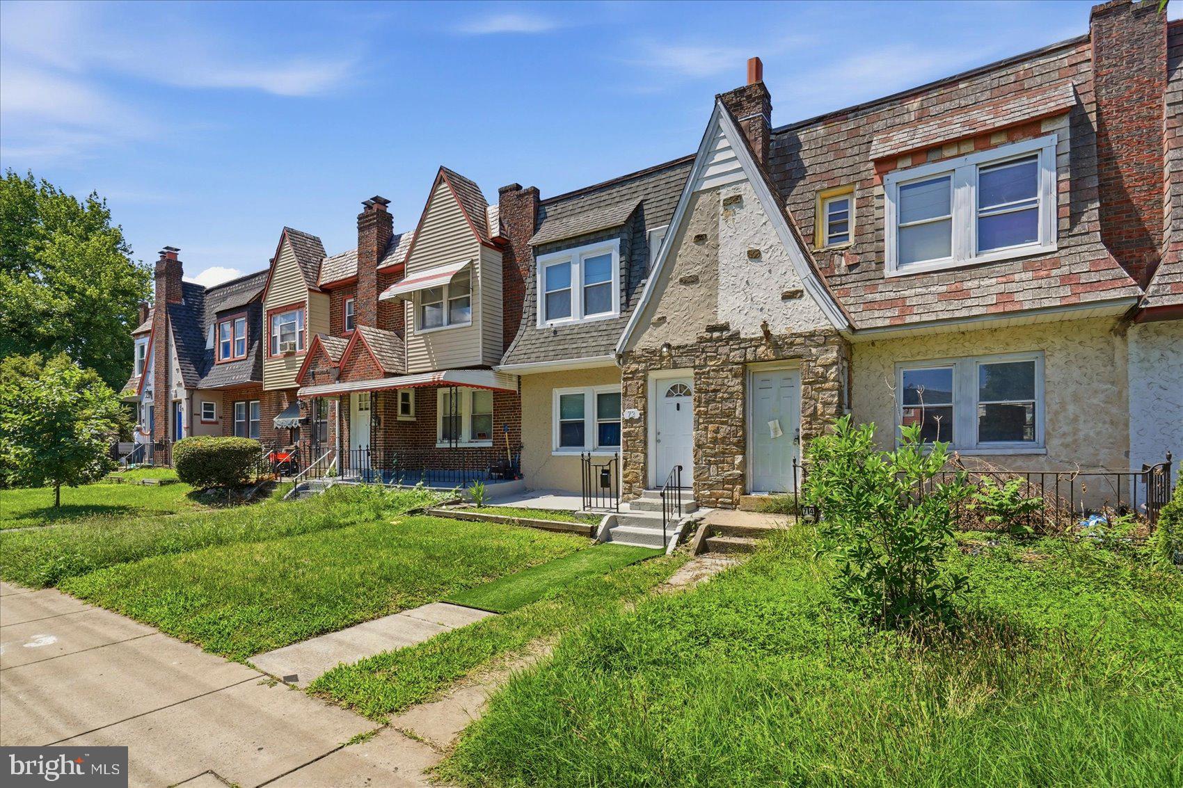 DUNDALK MANOR - Residential