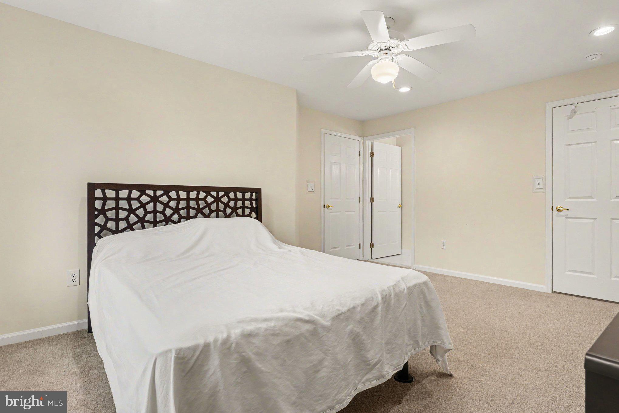 YARDLEY POINT - Residential