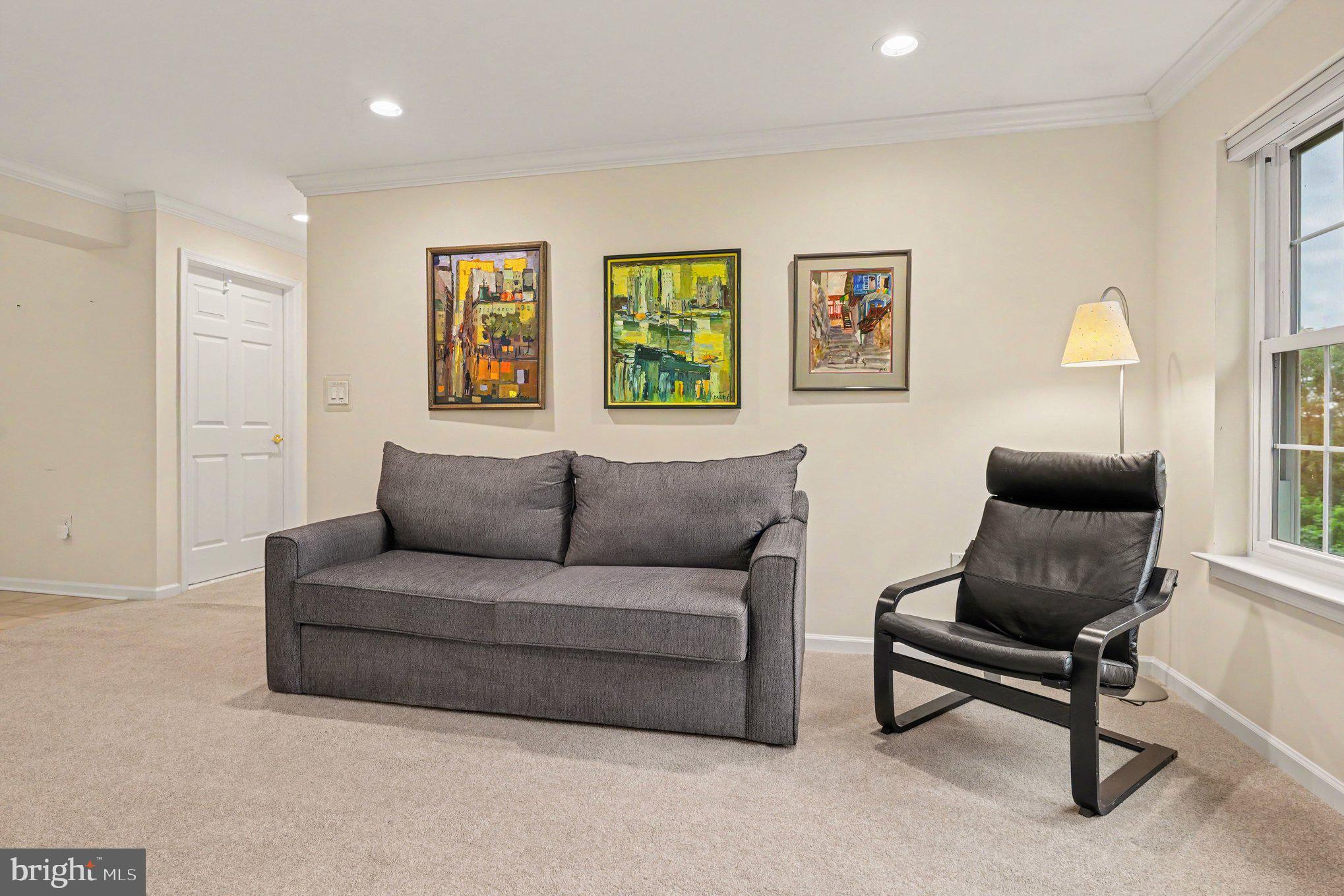 YARDLEY POINT - Residential