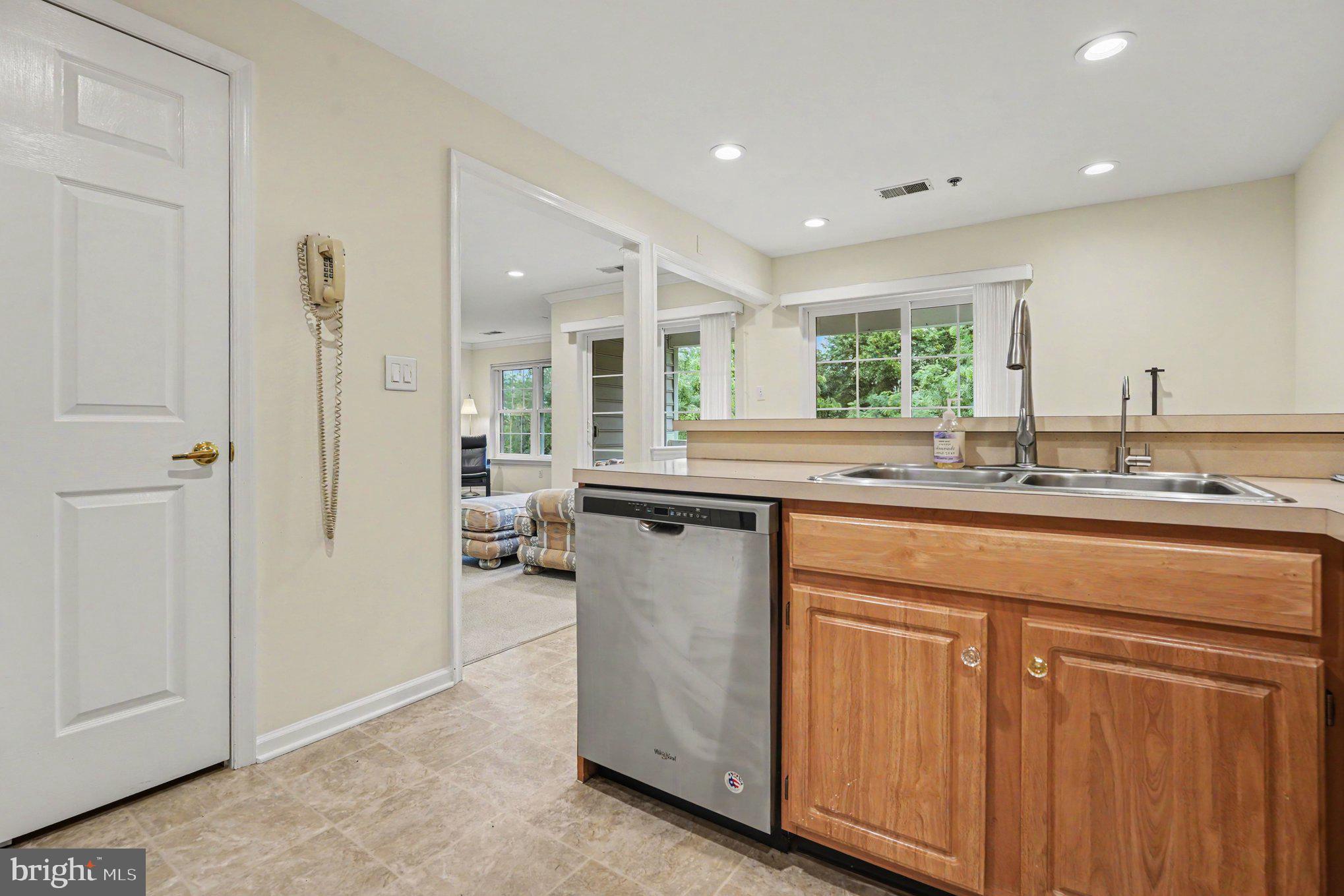 YARDLEY POINT - Residential