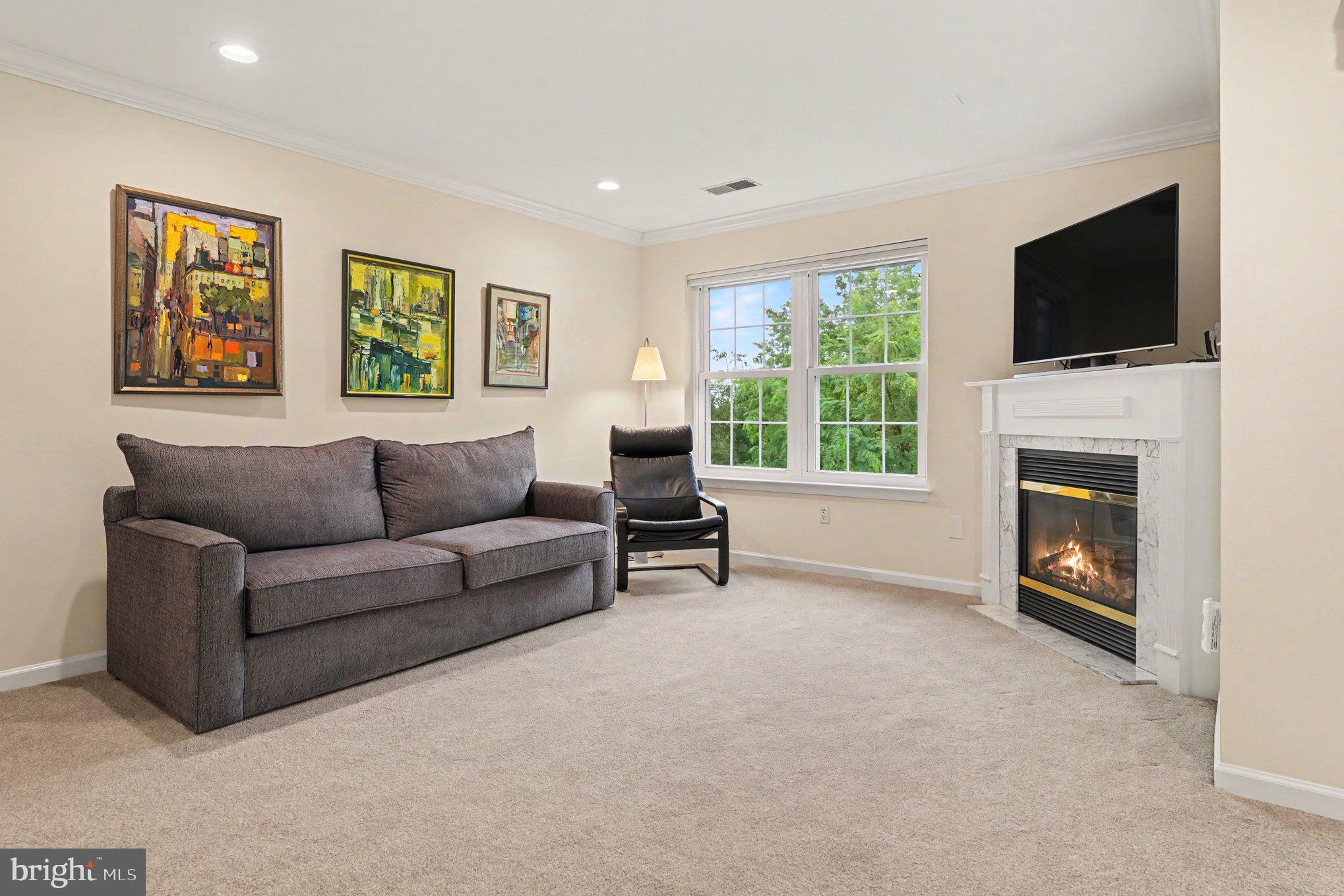 YARDLEY POINT - Residential