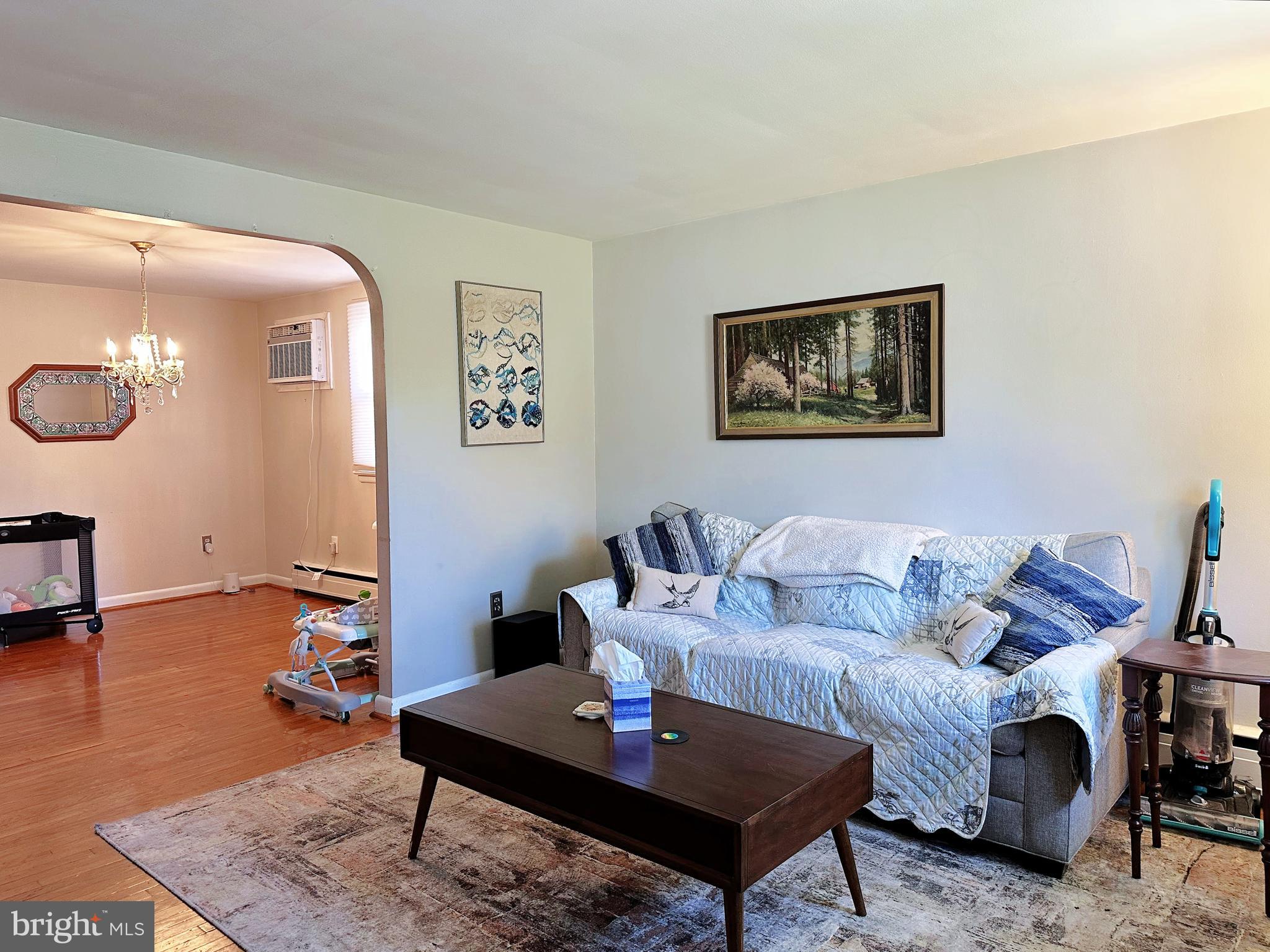 CURRAN TERRACE - Residential