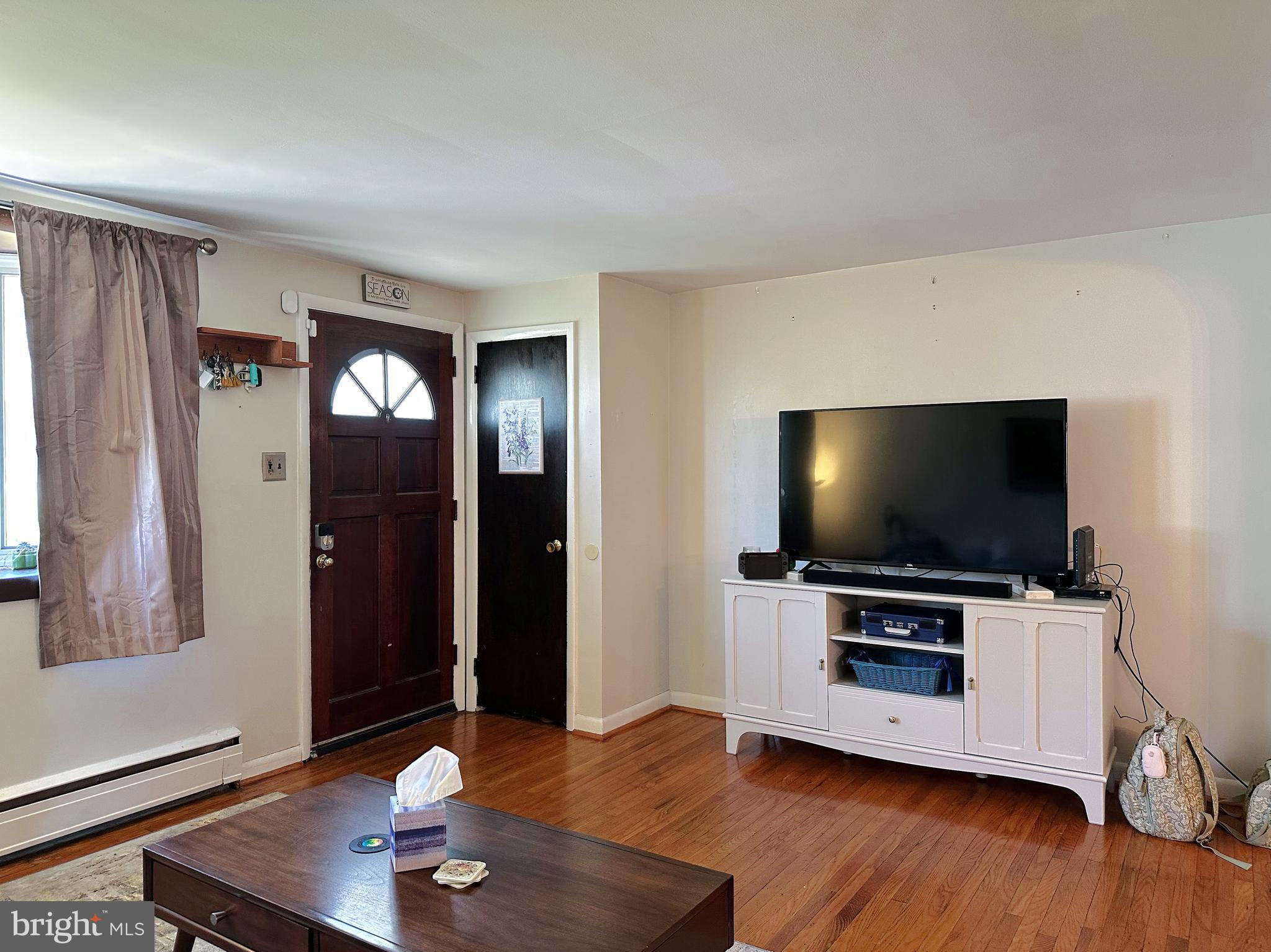 CURRAN TERRACE - Residential