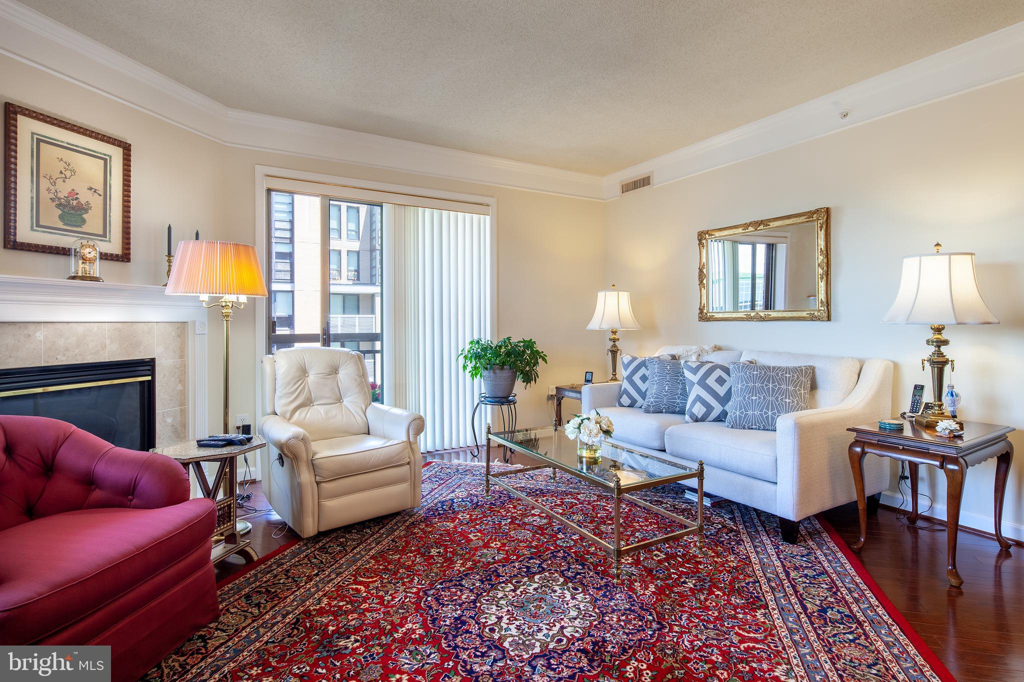VIRGINIA SQUARE - Residential Lease