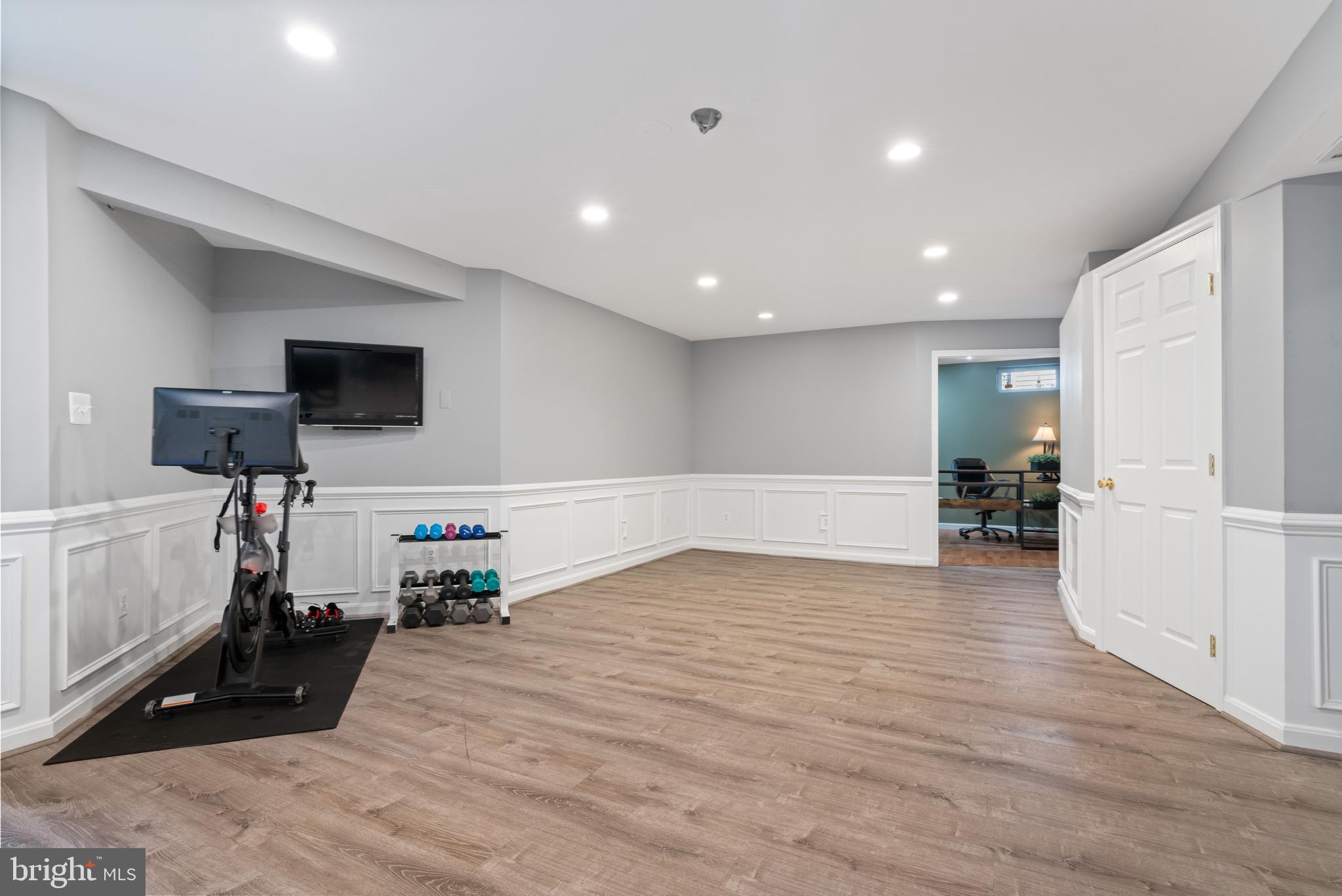 BROADLANDS - Residential