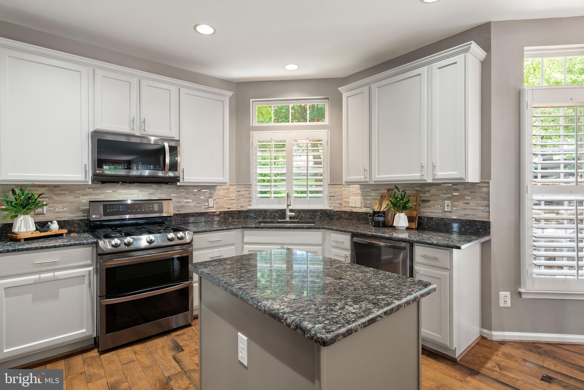 BROADLANDS - Residential