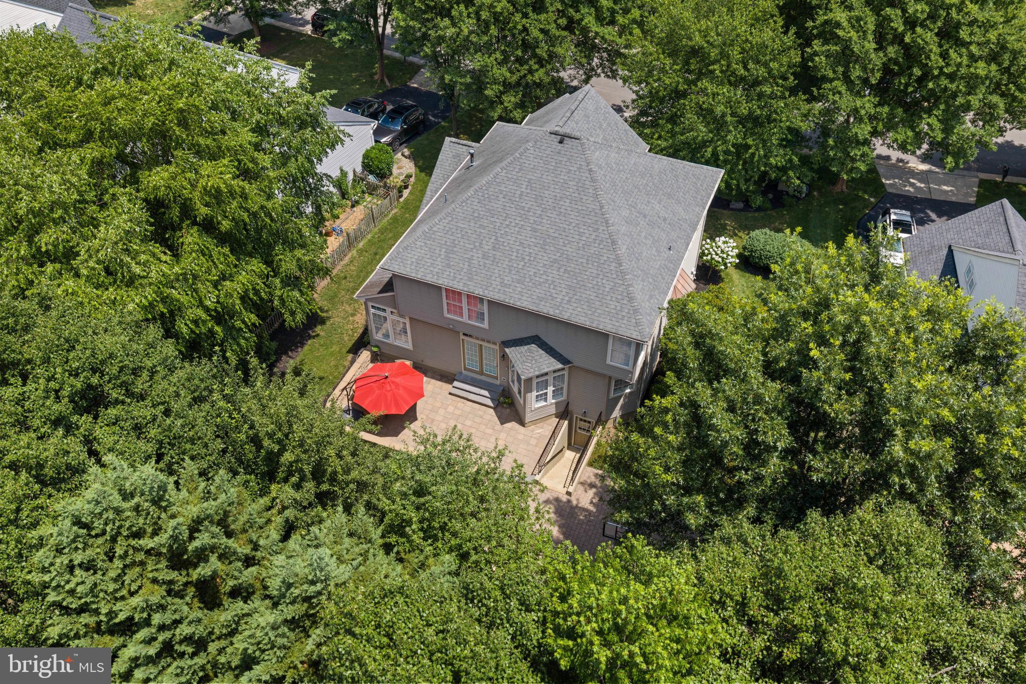 BROADLANDS - Residential