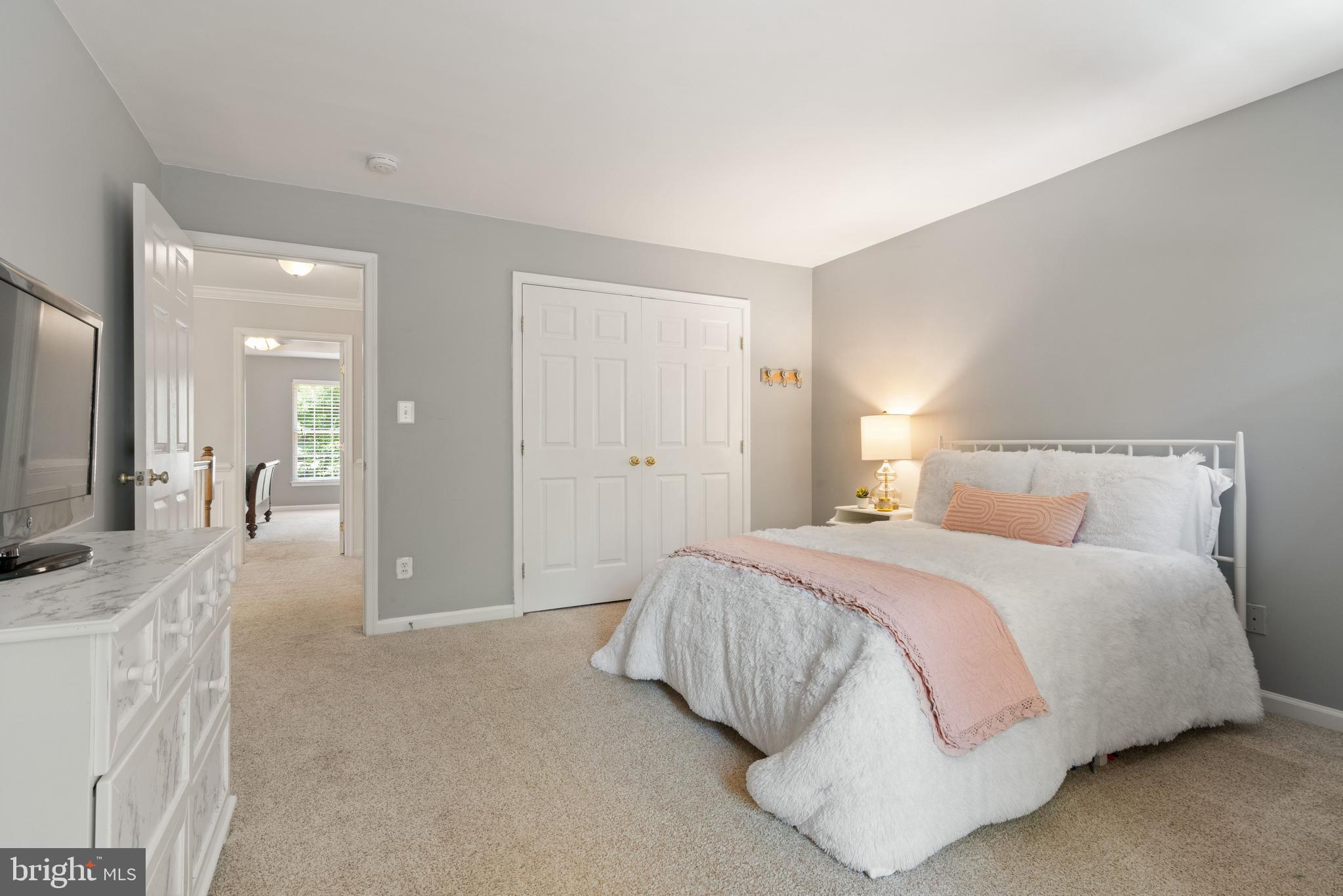 BROADLANDS - Residential