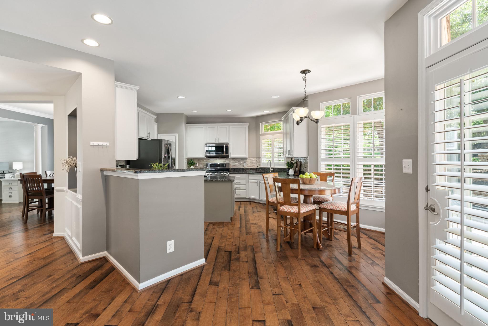 BROADLANDS - Residential